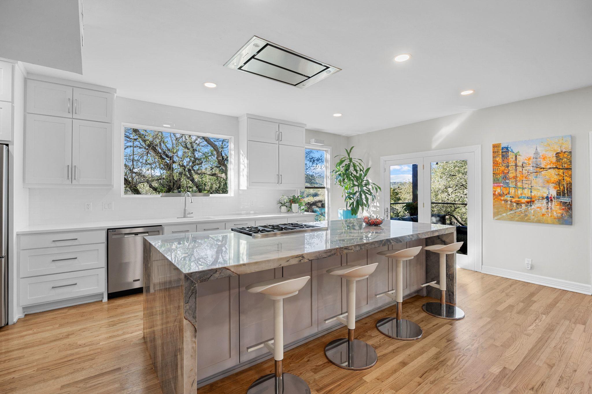 5600 Blueridge Ct, Austin, TX 78731