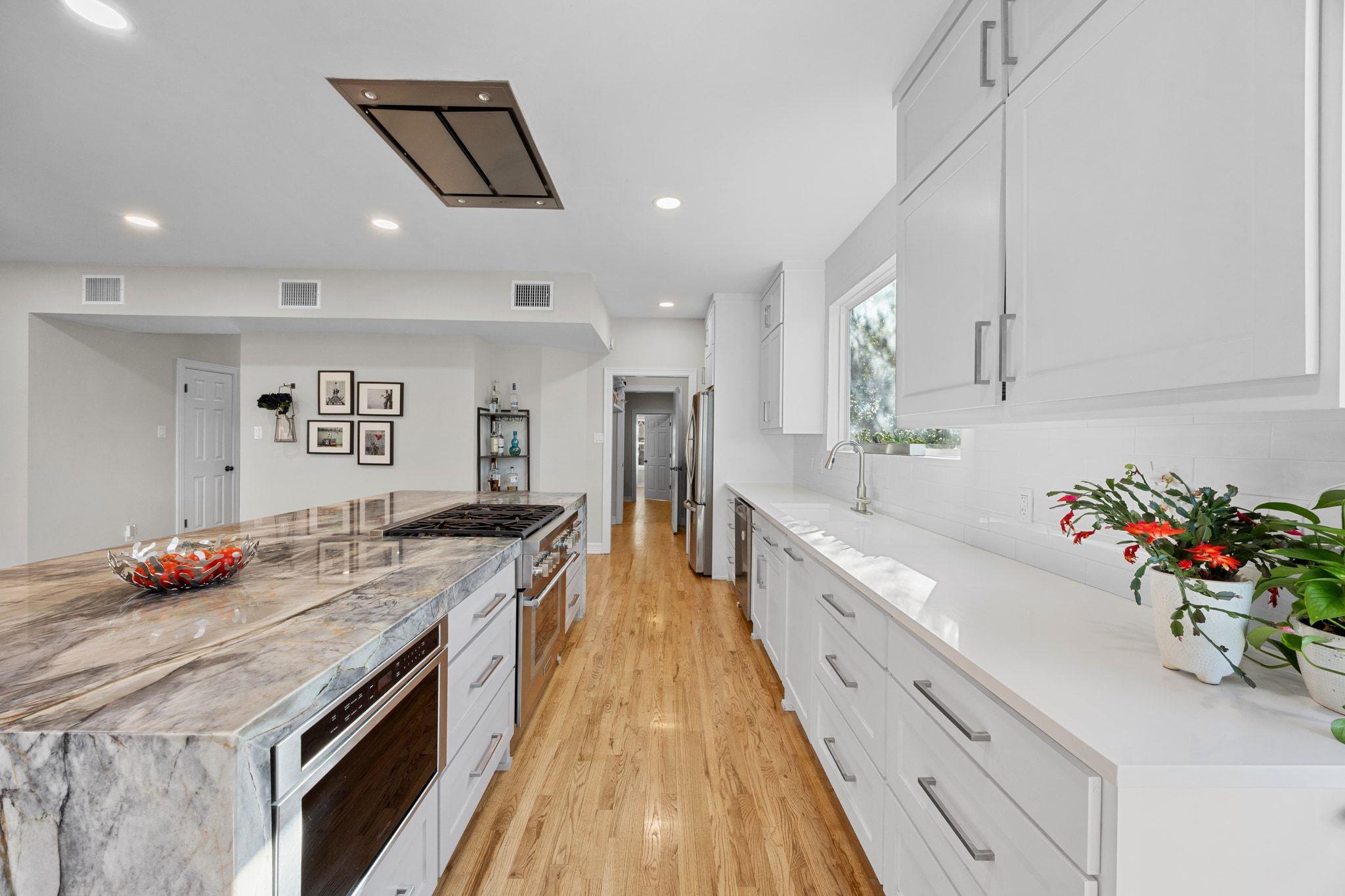 5600 Blueridge Ct, Austin, TX 78731