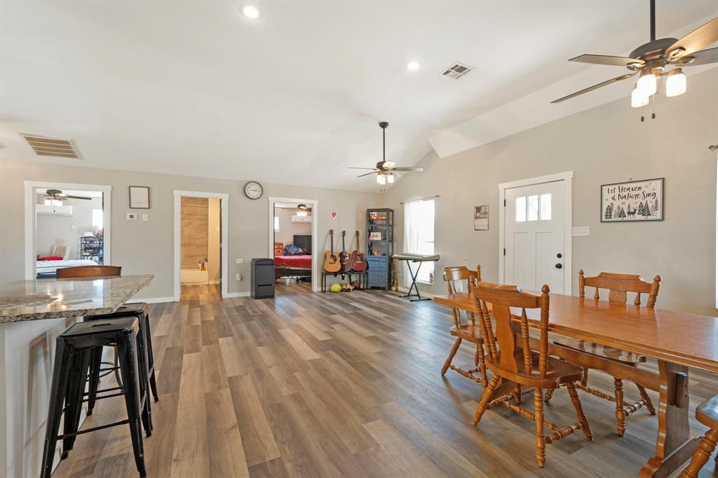 1105 County Road 422, Bartlett, TX 76511