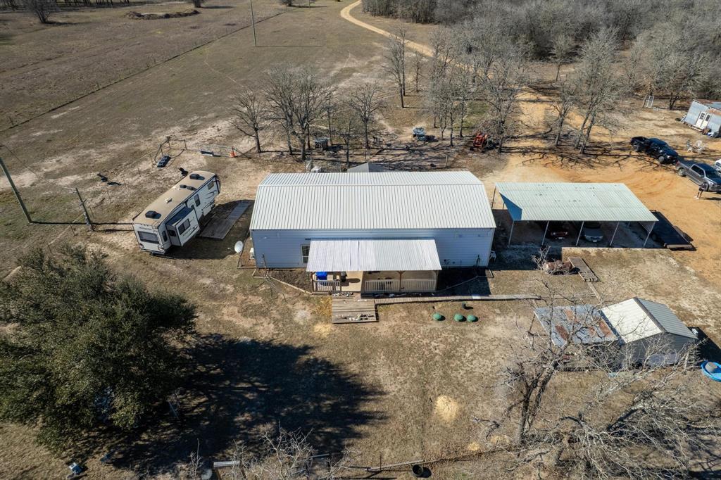 1105 County Road 422, Bartlett, TX 76511