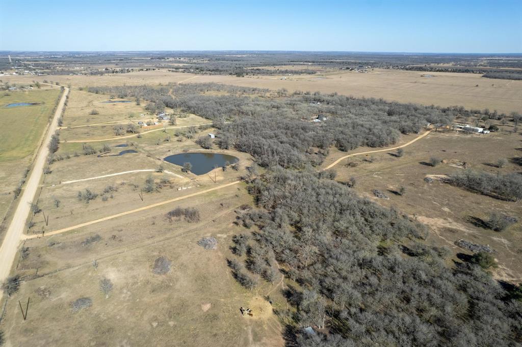 1105 County Road 422, Bartlett, TX 76511