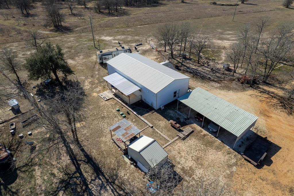 1105 County Road 422, Bartlett, TX 76511