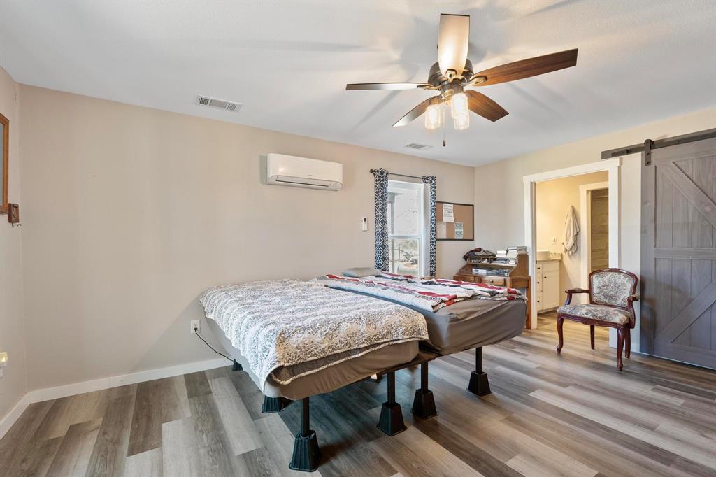 1105 County Road 422, Bartlett, TX 76511