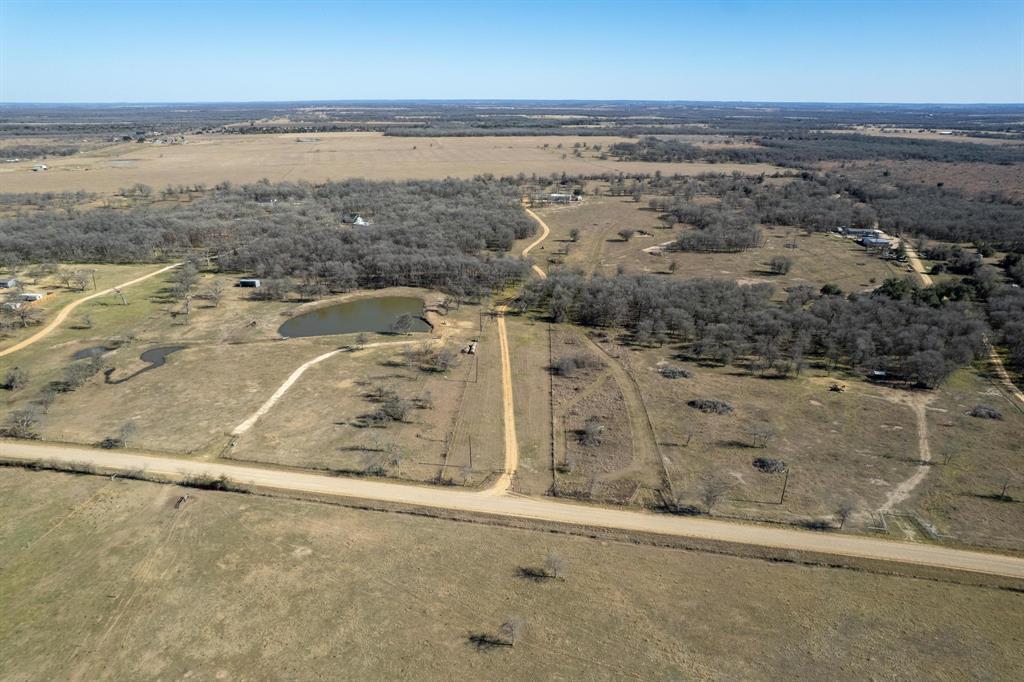 1105 County Road 422, Bartlett, TX 76511