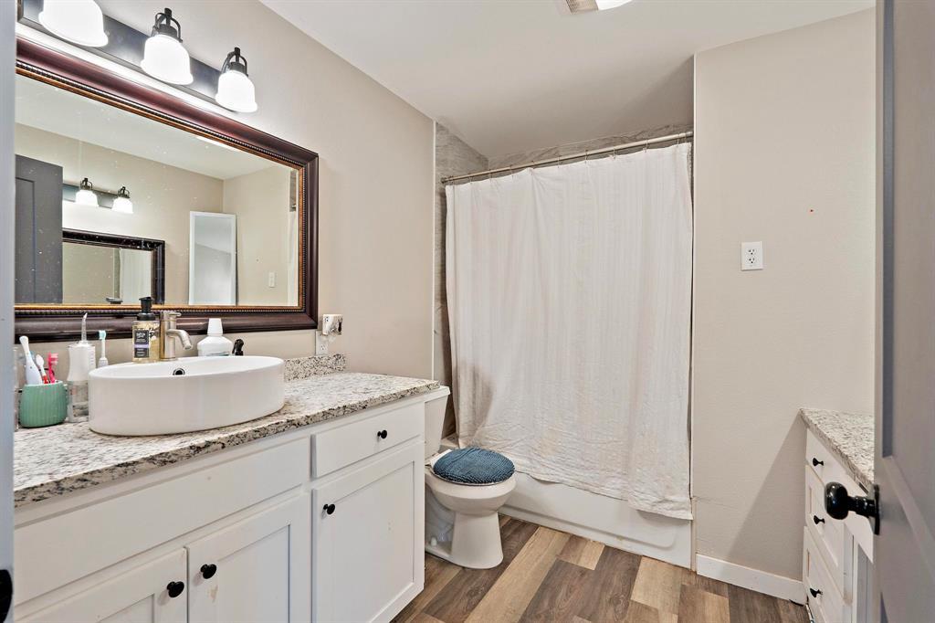 1105 County Road 422, Bartlett, TX 76511