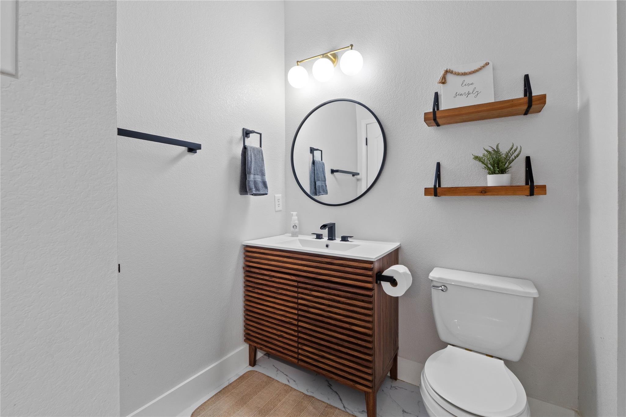 2915 Stonecreek Dr, Round Rock, TX 78681