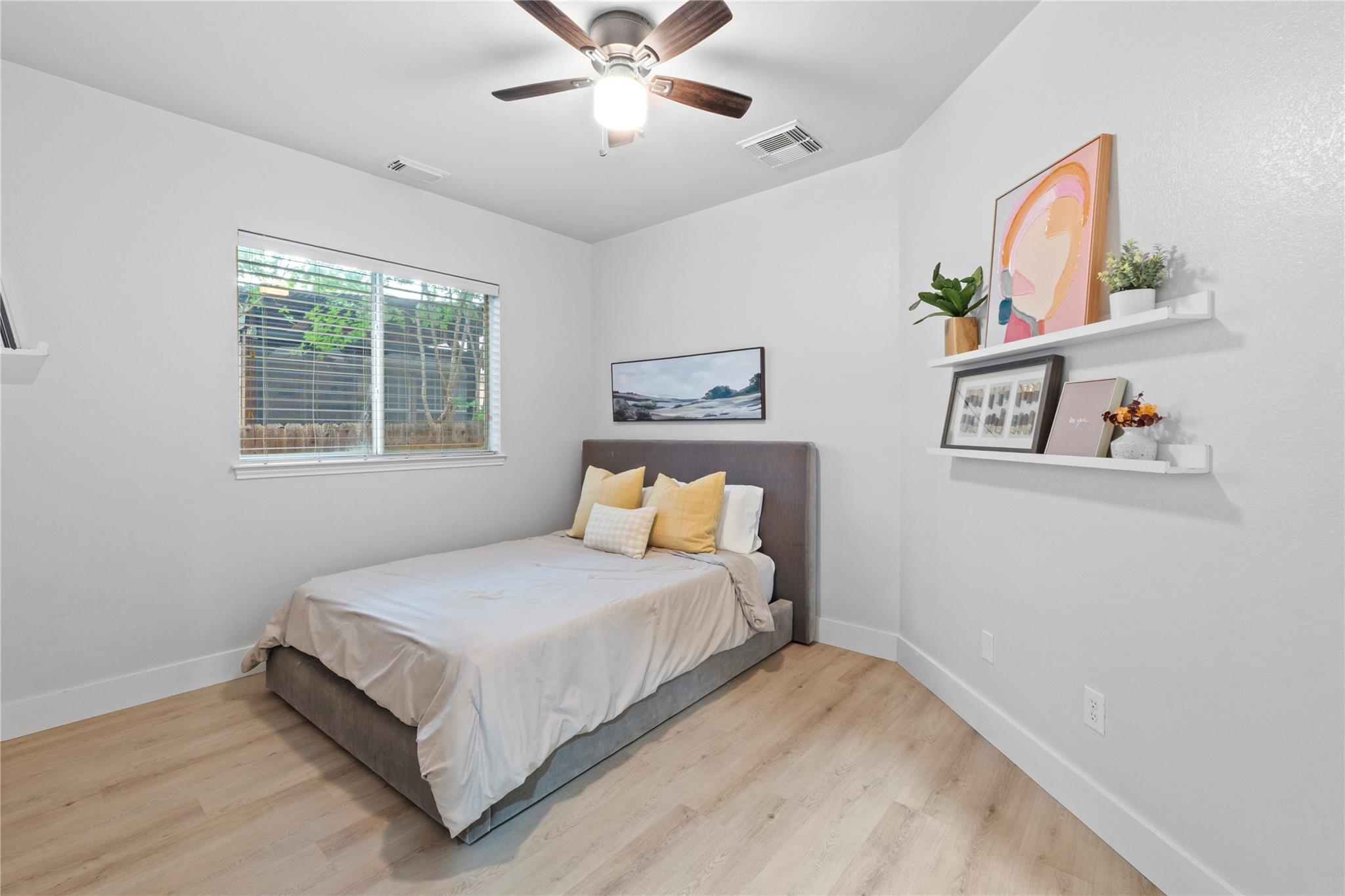 2915 Stonecreek Dr, Round Rock, TX 78681