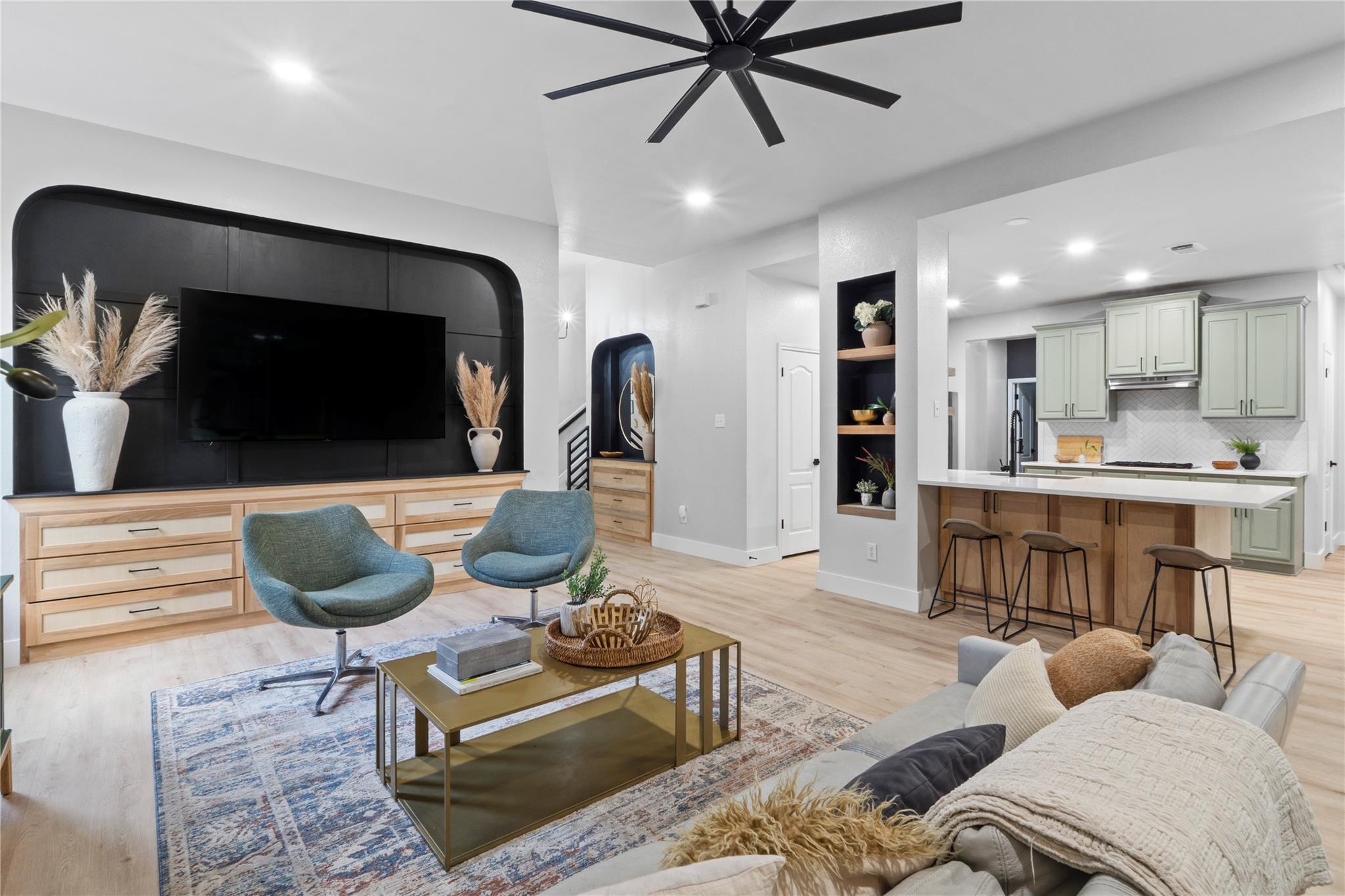 2915 Stonecreek Dr, Round Rock, TX 78681