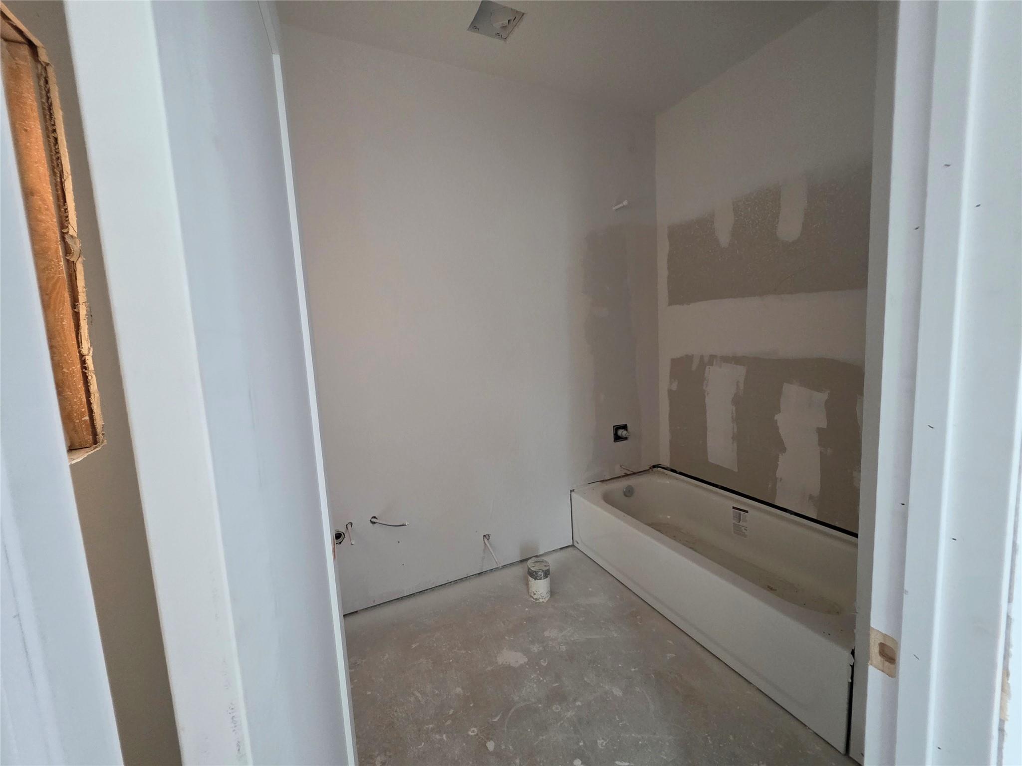 11796 Montana Springs Dr, Marble Falls, TX 78654