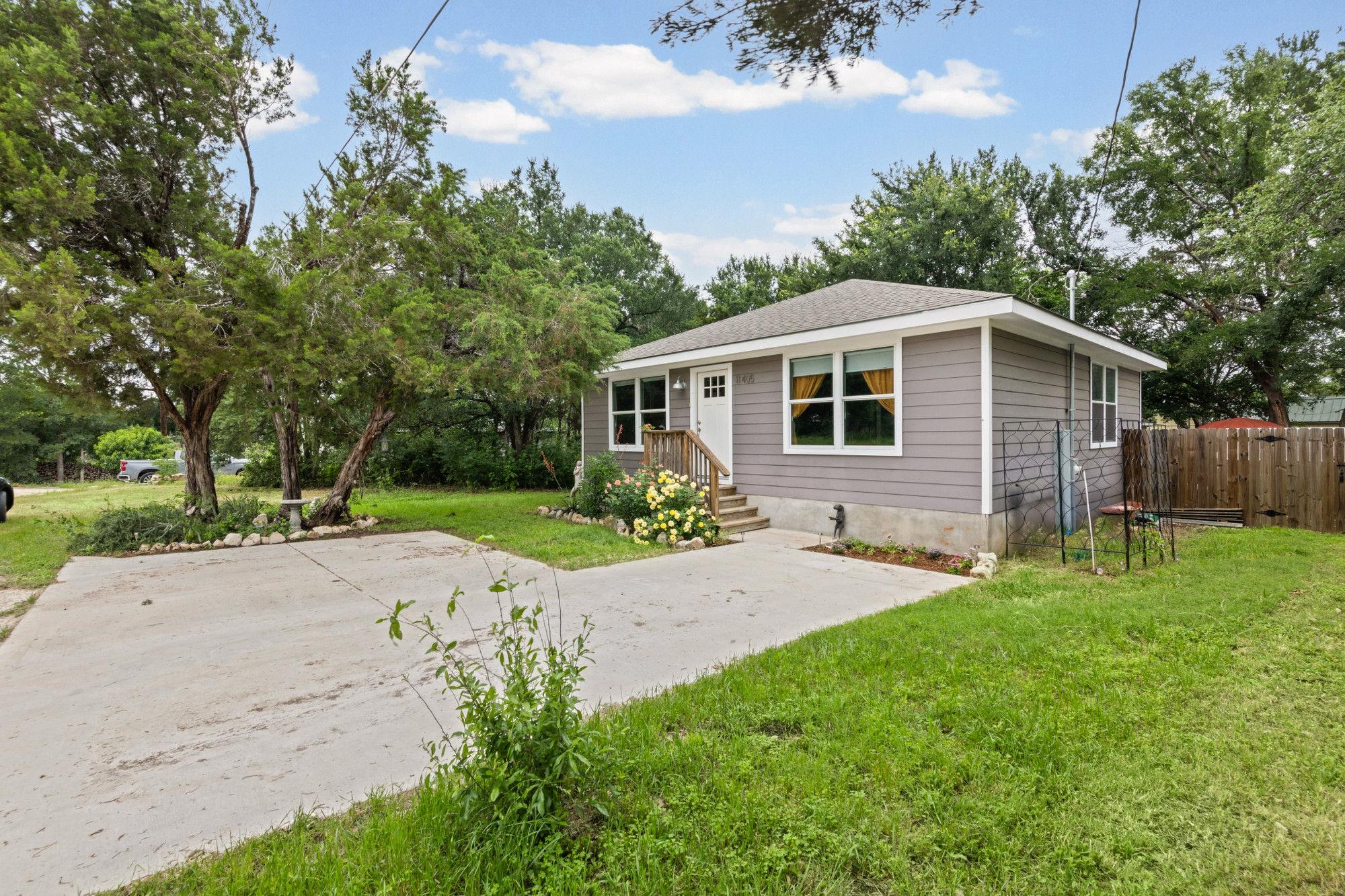 11405 Leander St, Jonestown, TX 78645