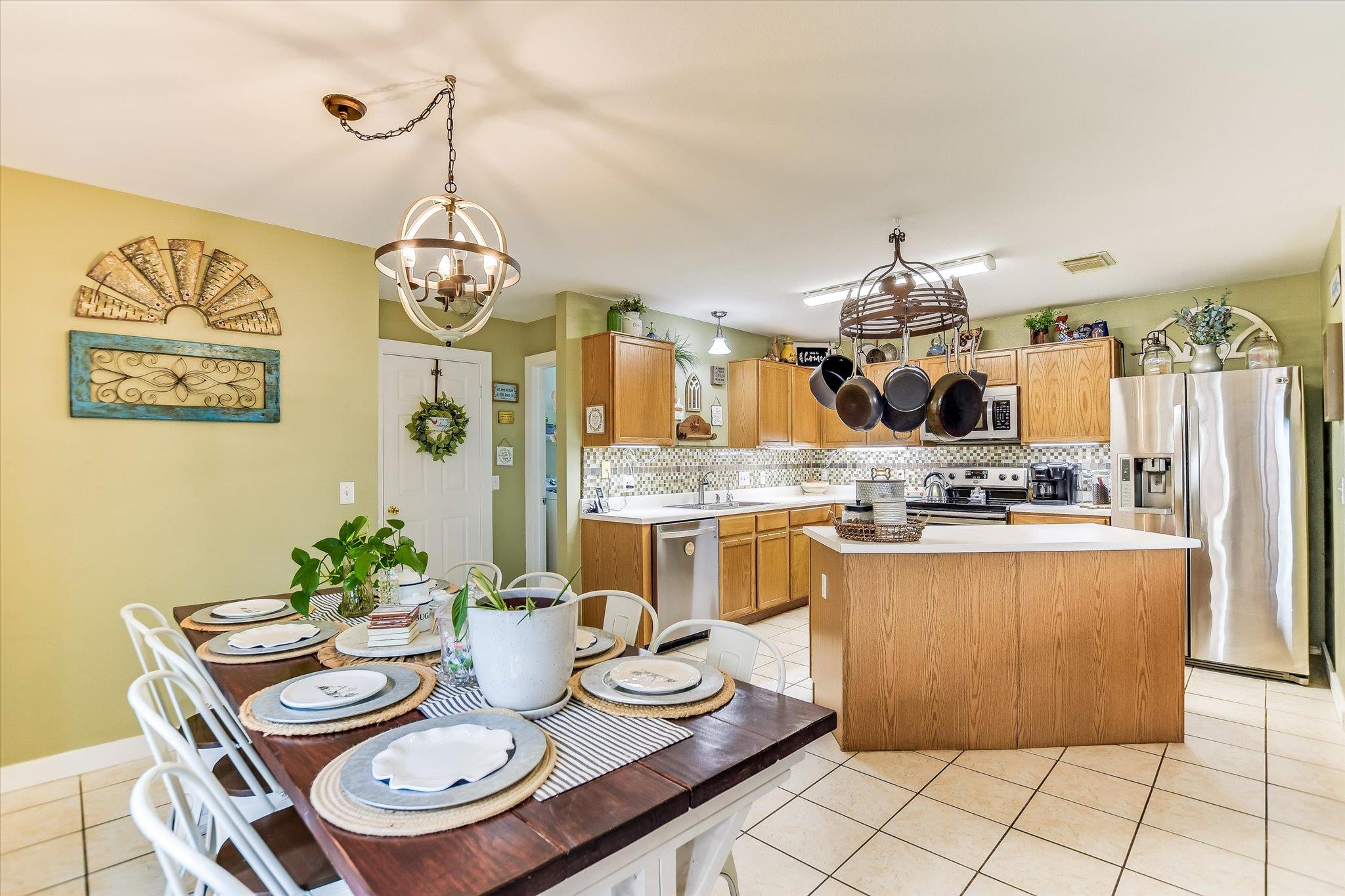913 POLISHED STONE Cv, Pflugerville, TX 78660