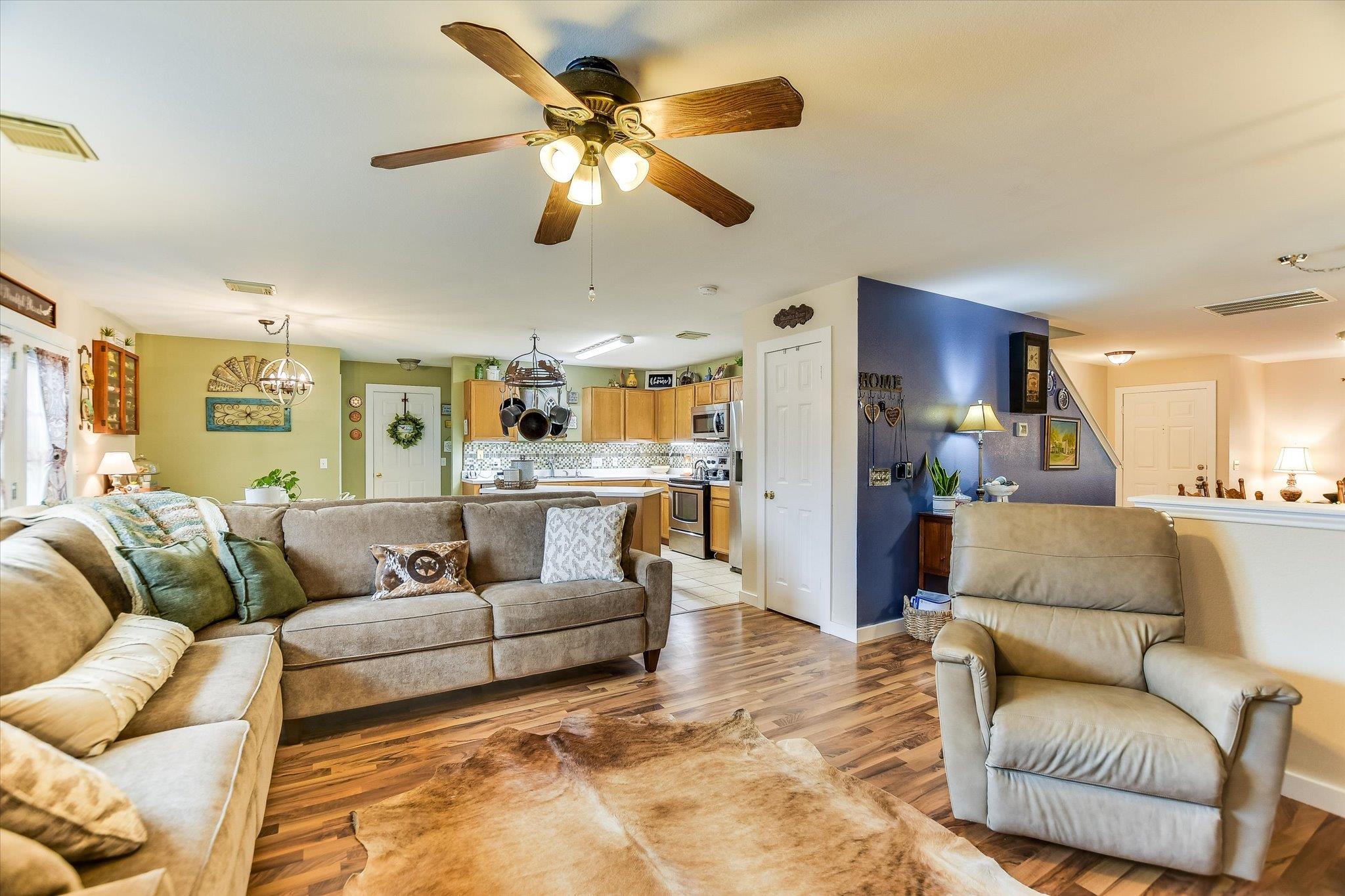 913 POLISHED STONE Cv, Pflugerville, TX 78660