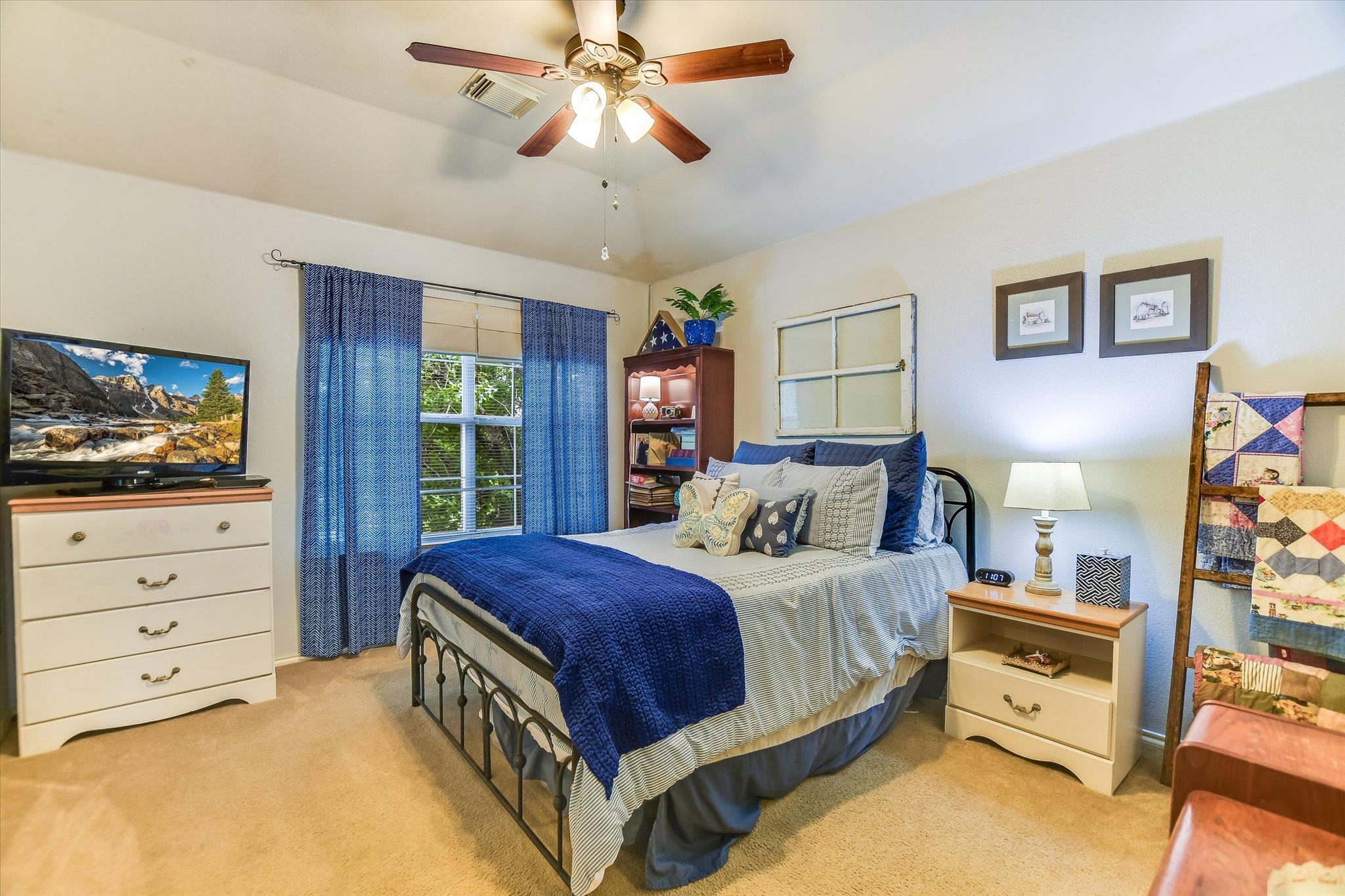 913 POLISHED STONE Cv, Pflugerville, TX 78660