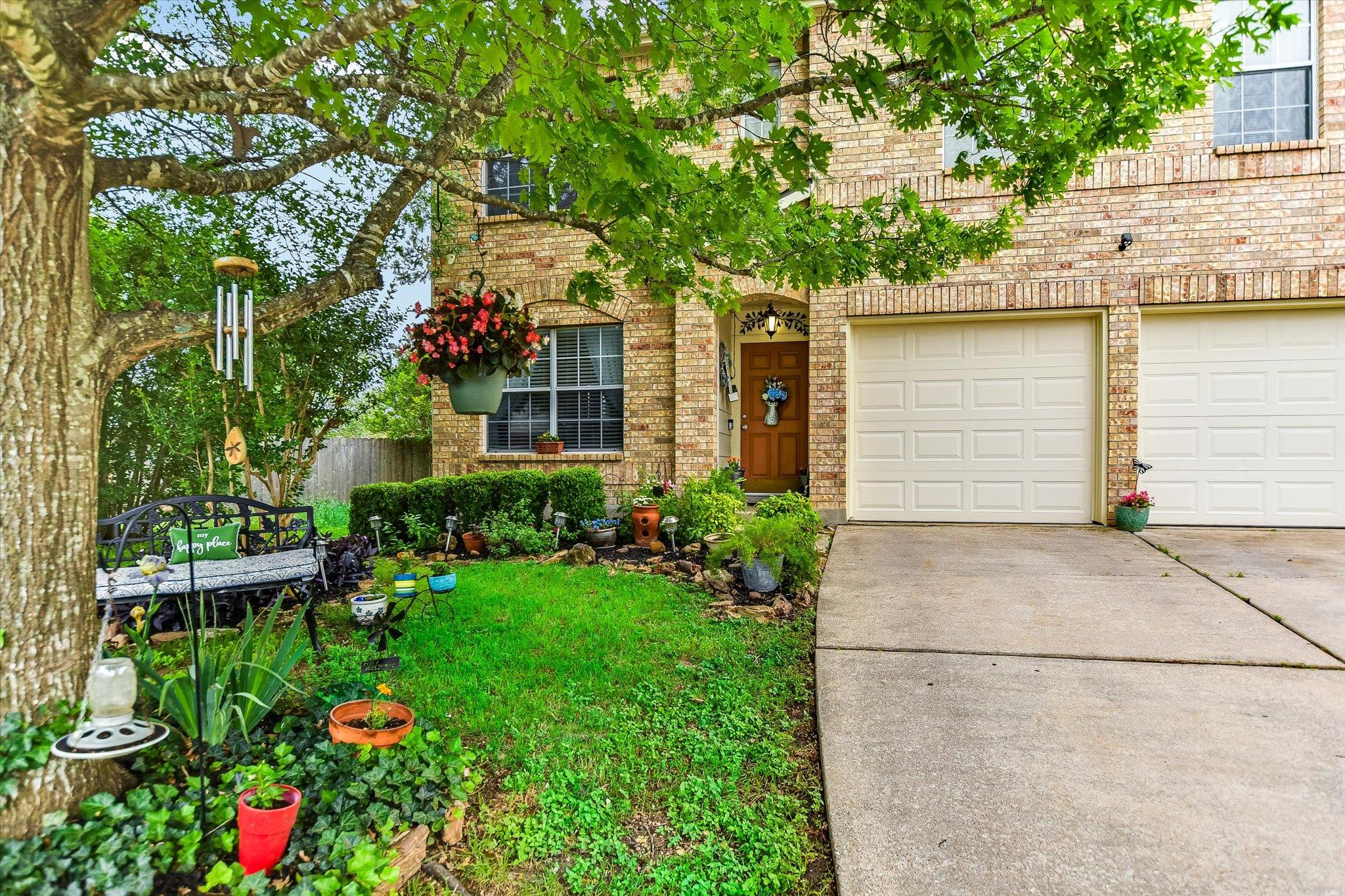 913 POLISHED STONE Cv, Pflugerville, TX 78660