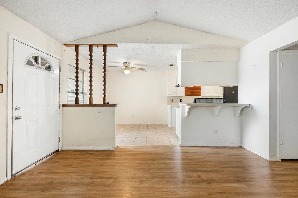 902 Glazier Cir, Austin, TX 78753