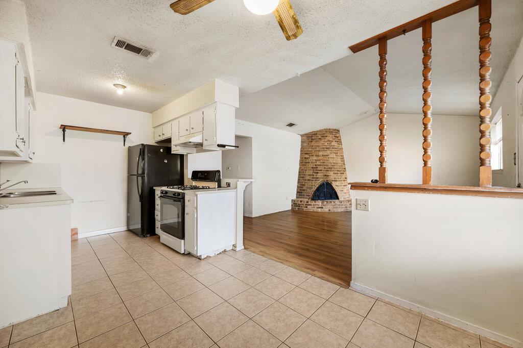 902 Glazier Cir, Austin, TX 78753