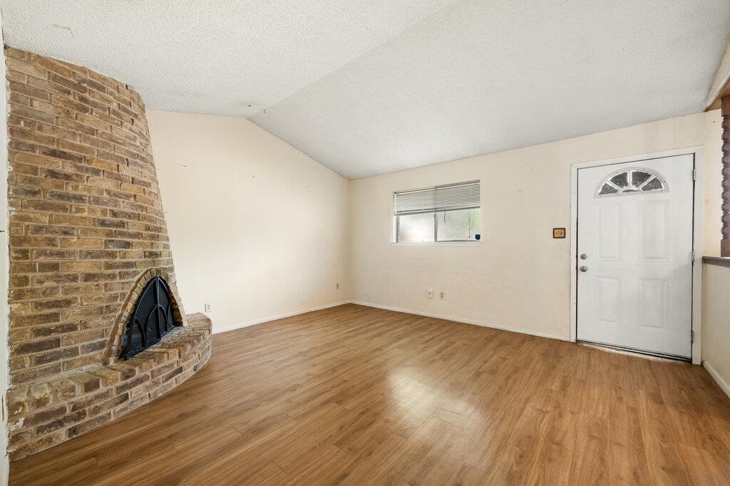 902 Glazier Cir, Austin, TX 78753