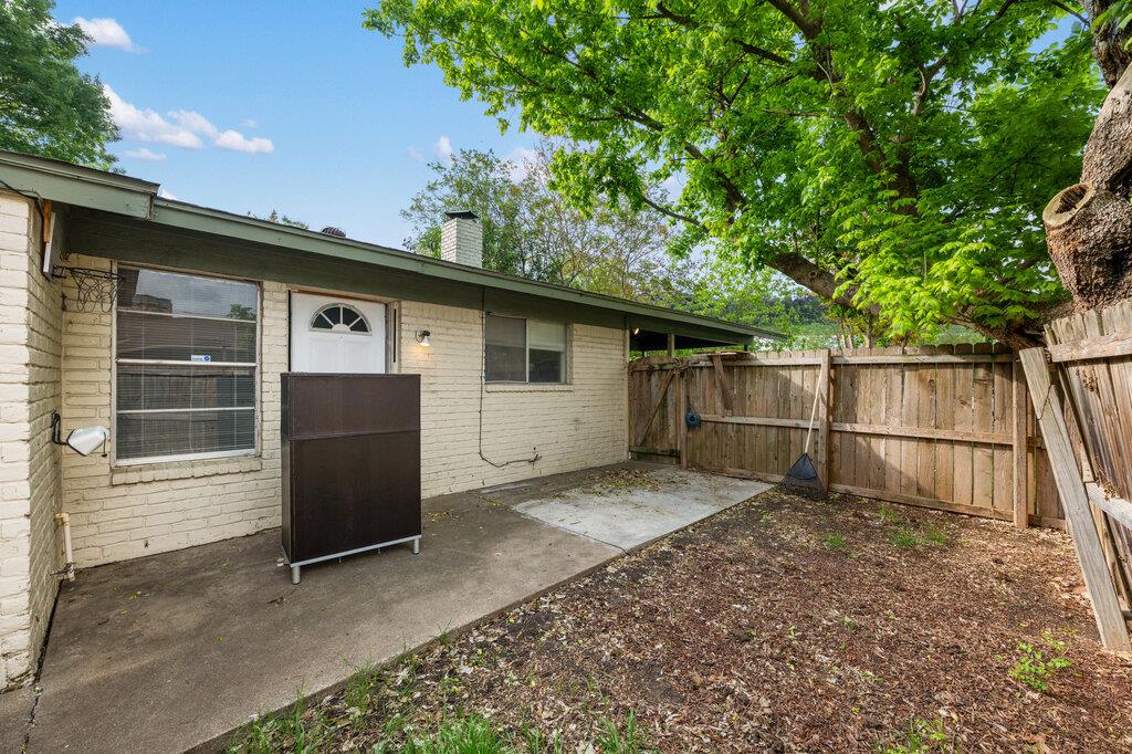 902 Glazier Cir, Austin, TX 78753