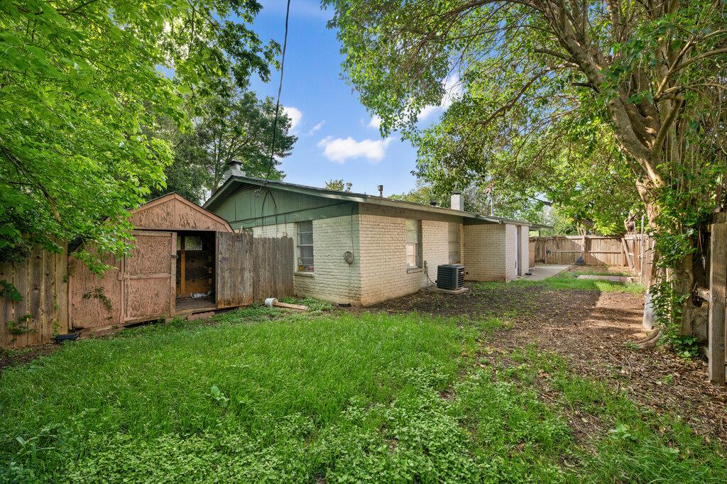 902 Glazier Cir, Austin, TX 78753