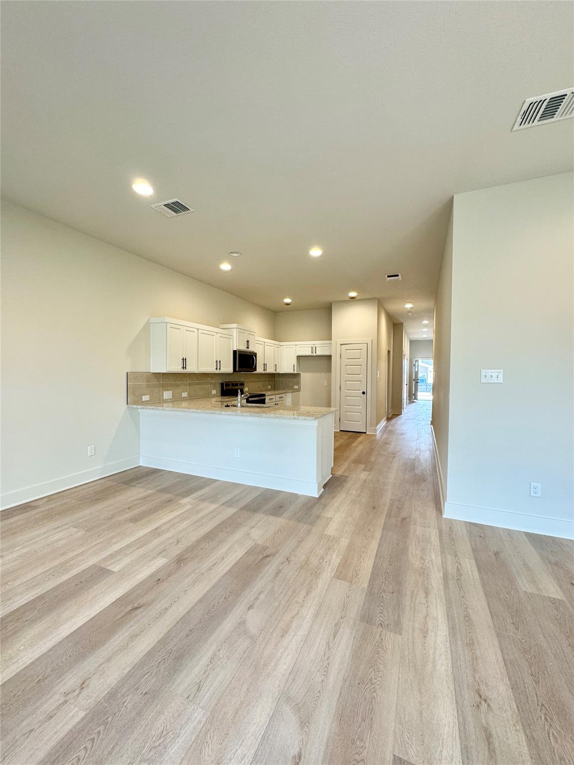 108 Zayd Ct # B, Jarrell, TX 76537