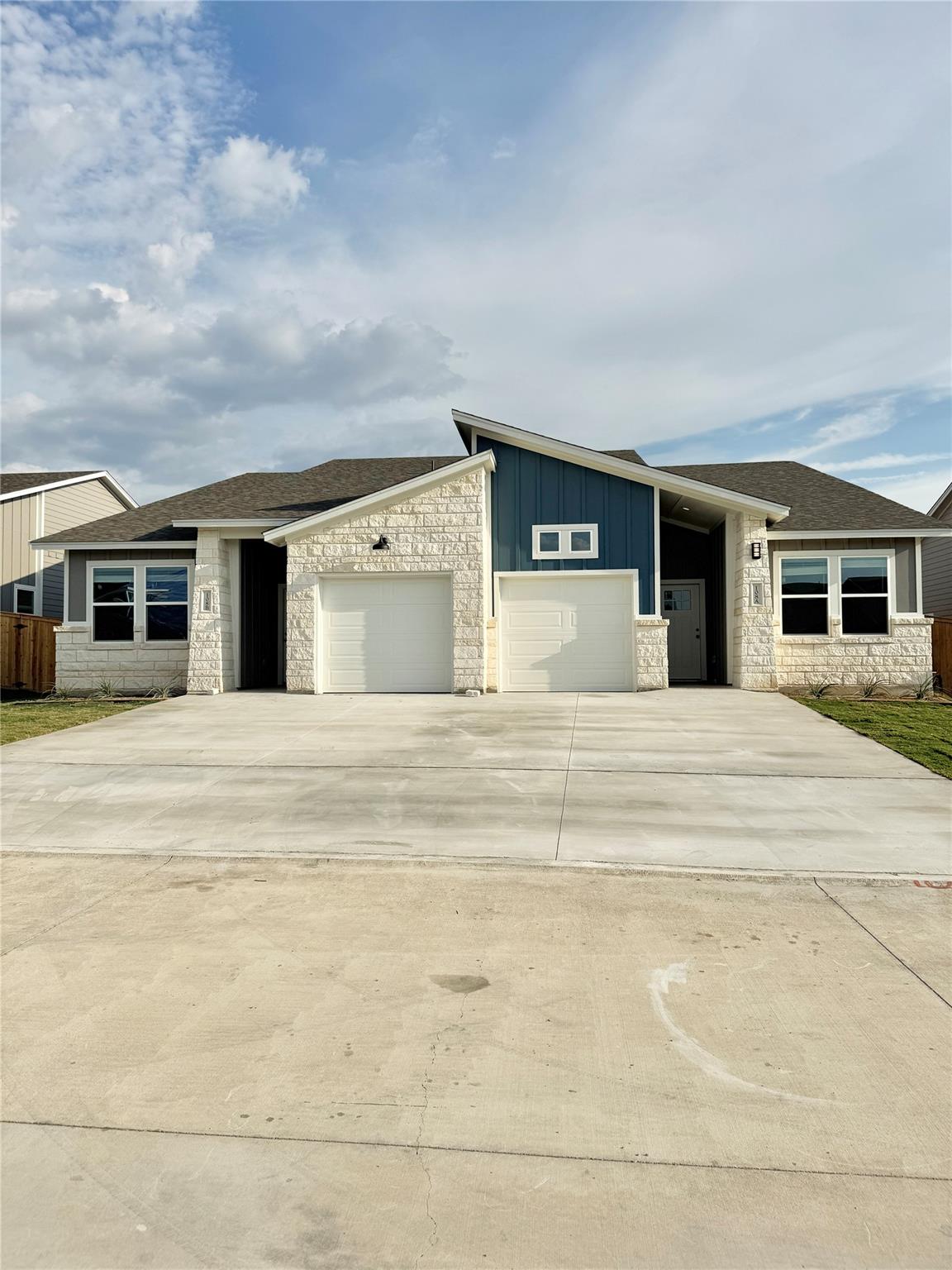 108 Zayd Ct # B, Jarrell, TX 76537