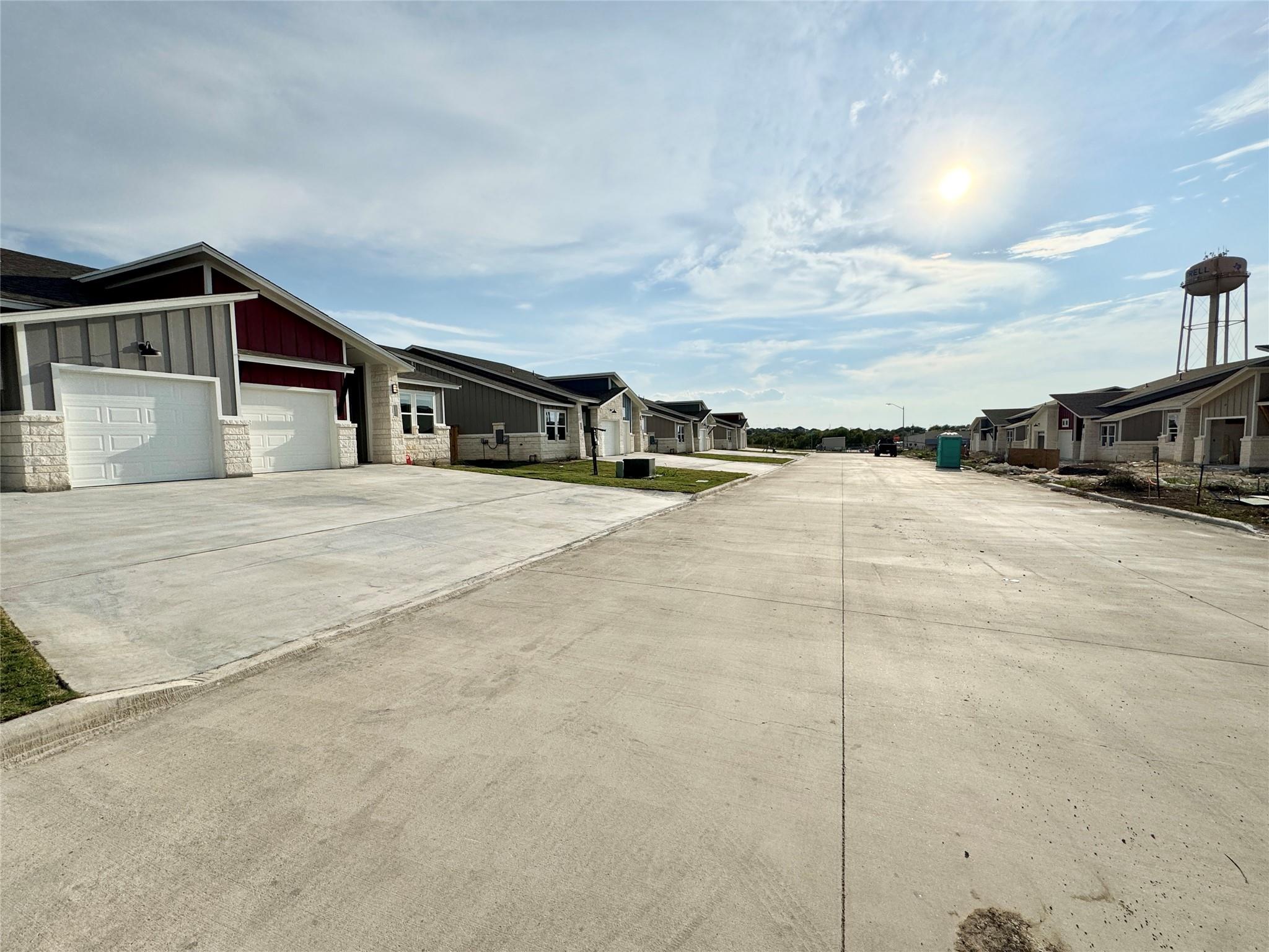 108 Zayd Ct # B, Jarrell, TX 76537