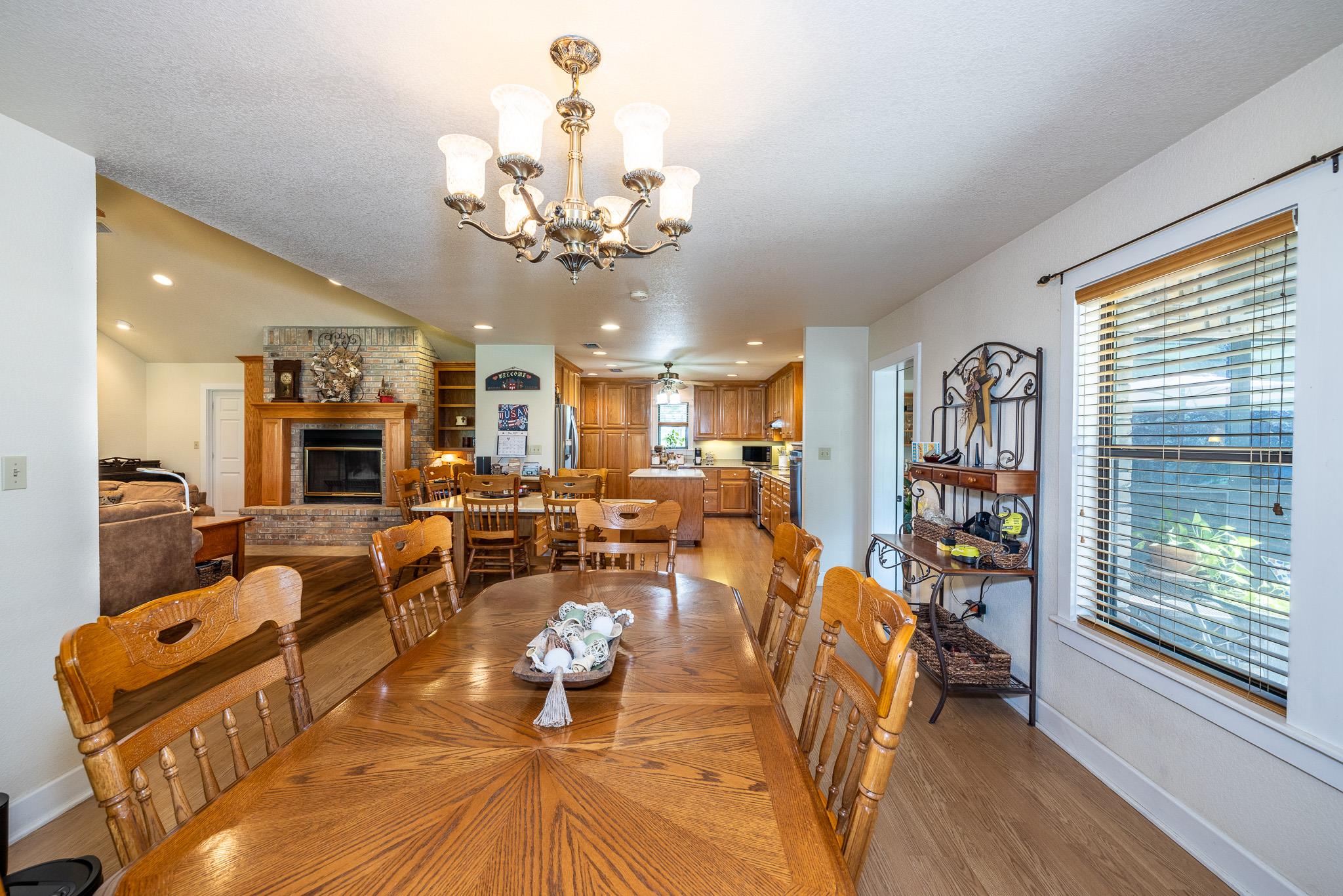 6589 State Highway 304, Harwood, TX 78632