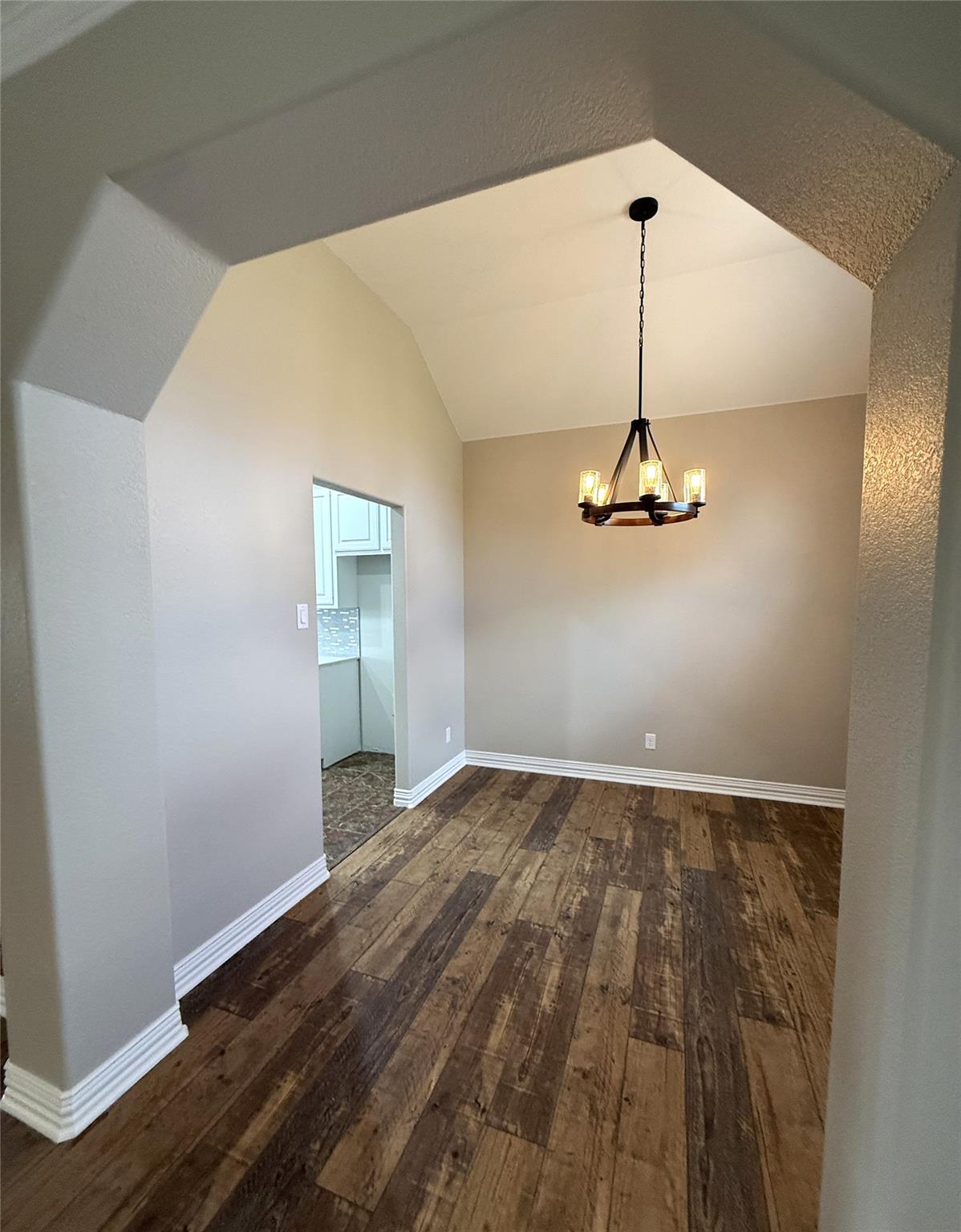 7396 CR 424, Thrall, TX 76578