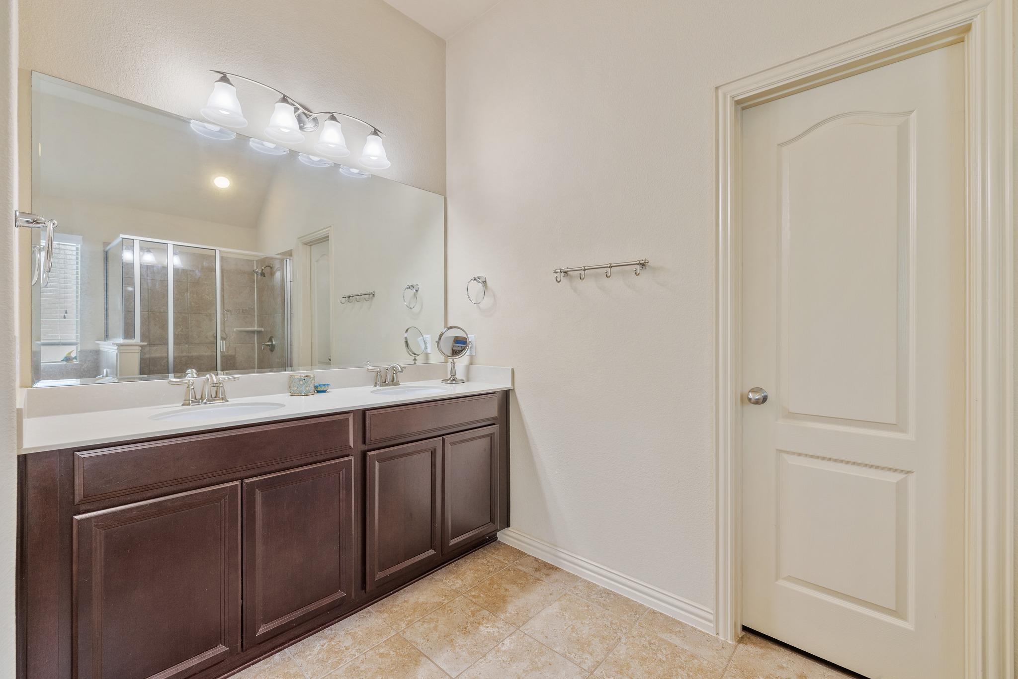 921 Tabernash Dr, Leander, TX 78641