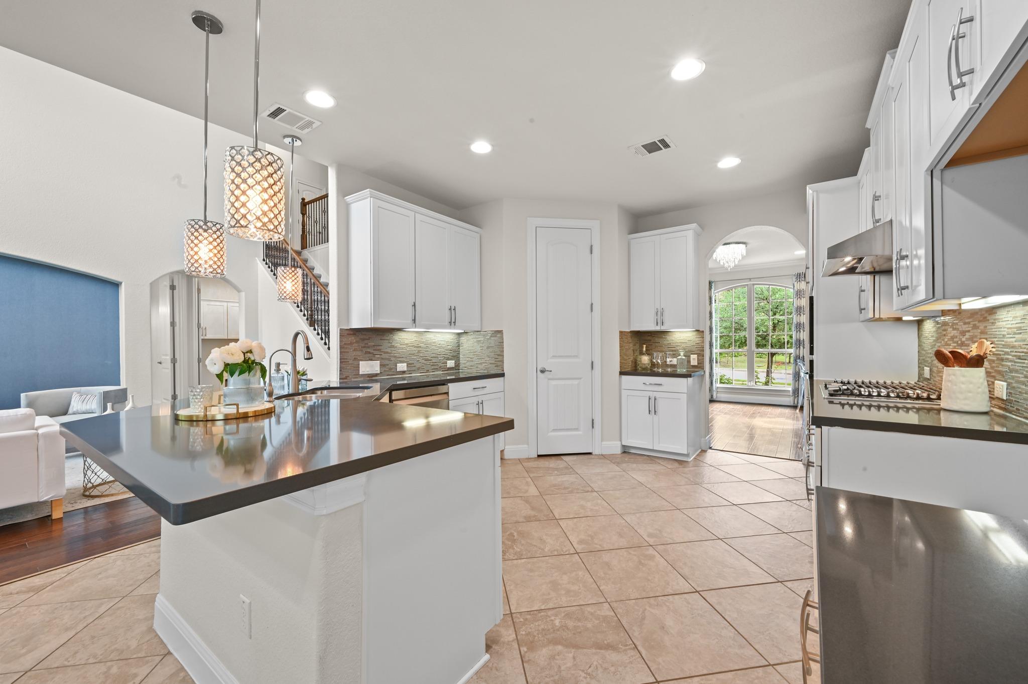 5404 Castana Bnd, Bee Cave, TX 78738