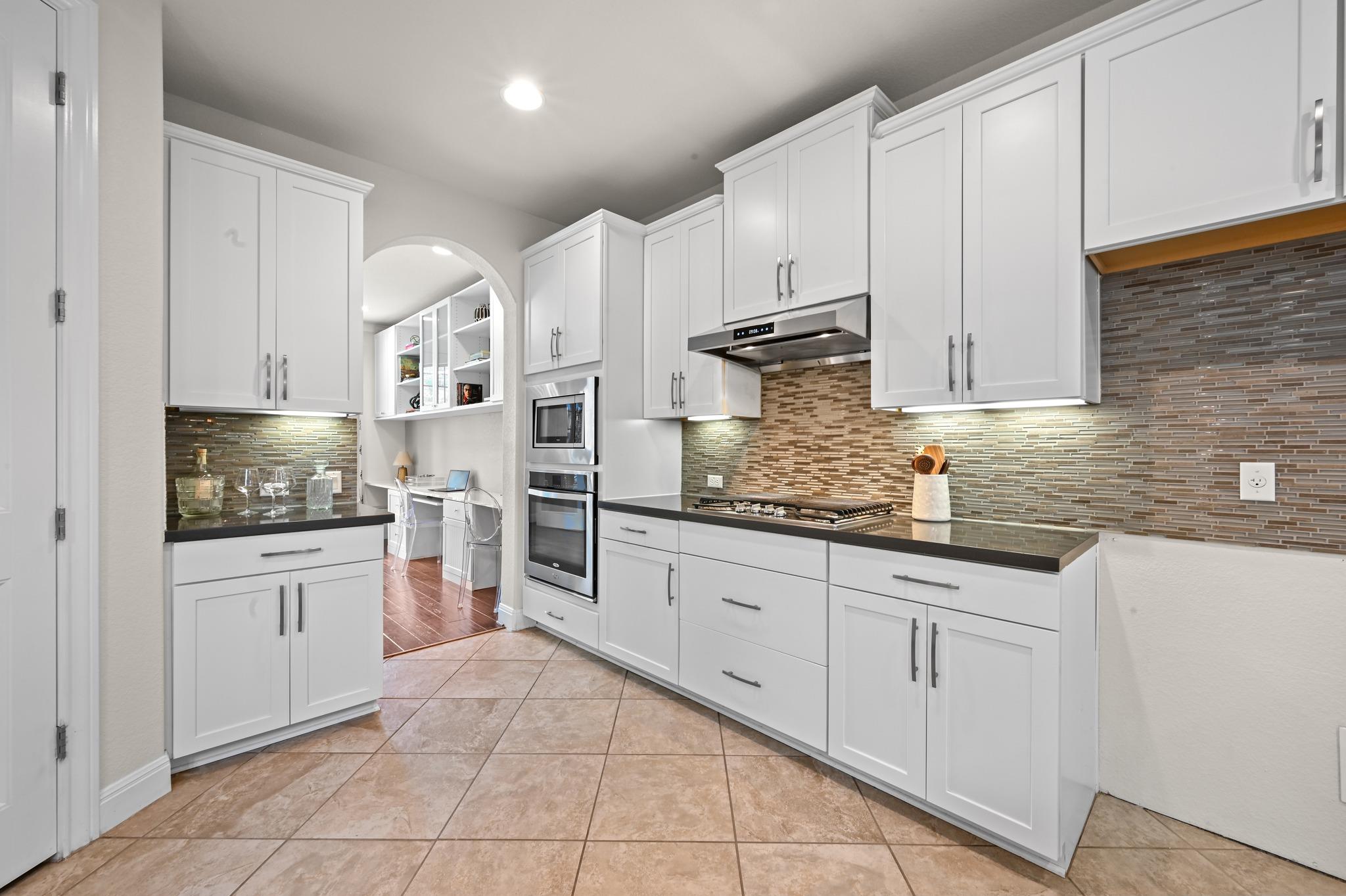 5404 Castana Bnd, Bee Cave, TX 78738