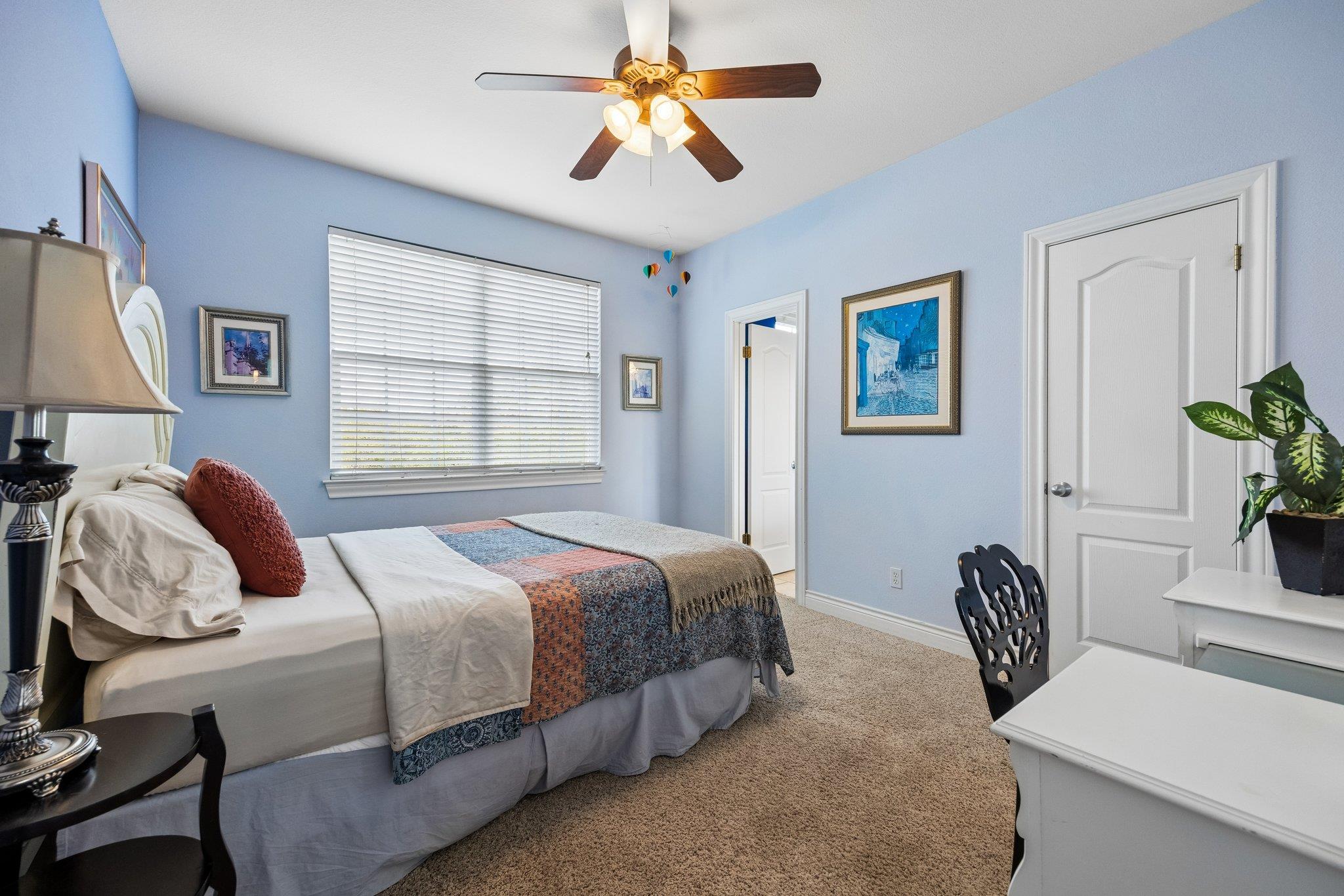 13 Carriage House Ln, Austin, TX 78737