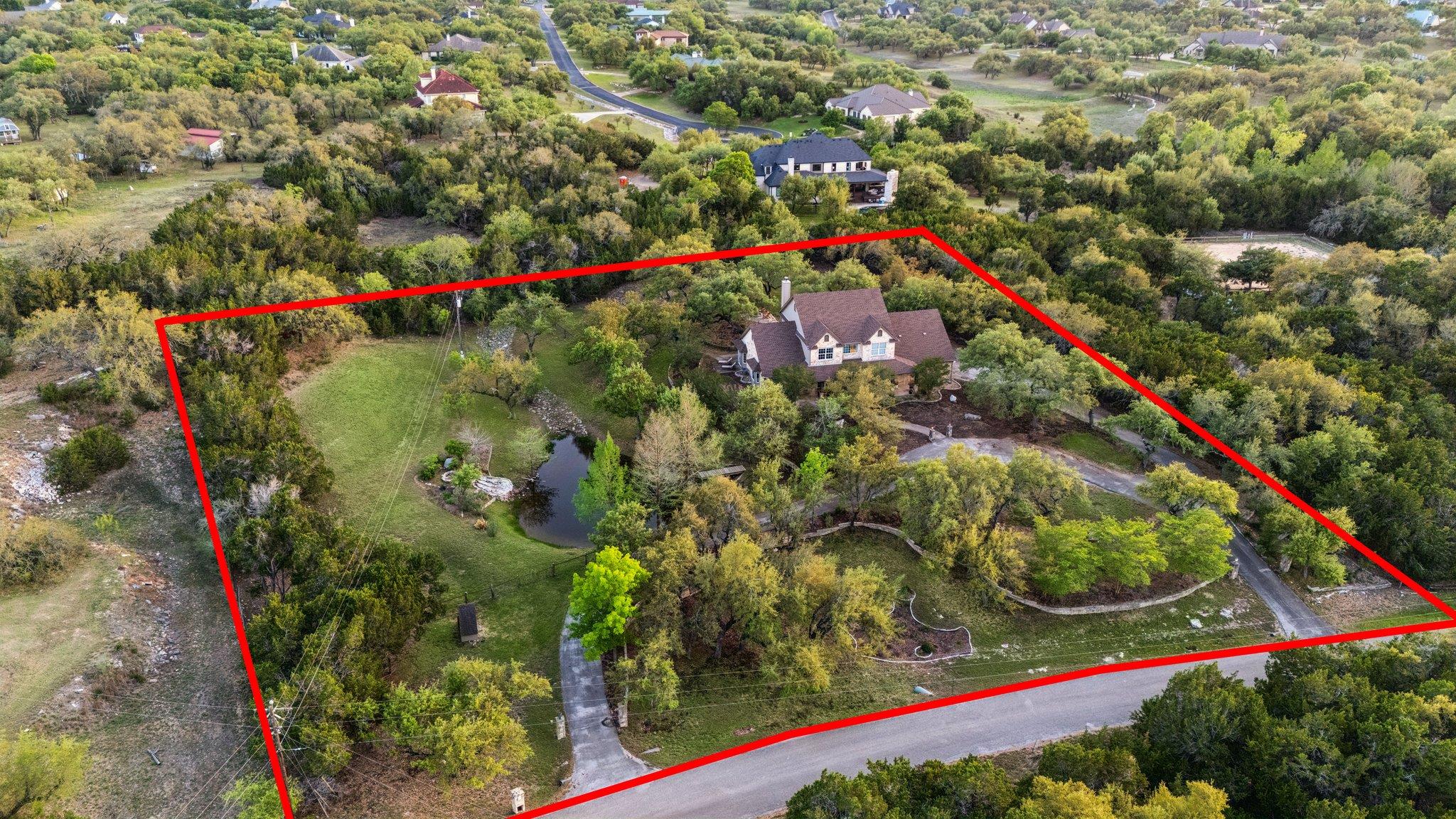 13 Carriage House Ln, Austin, TX 78737