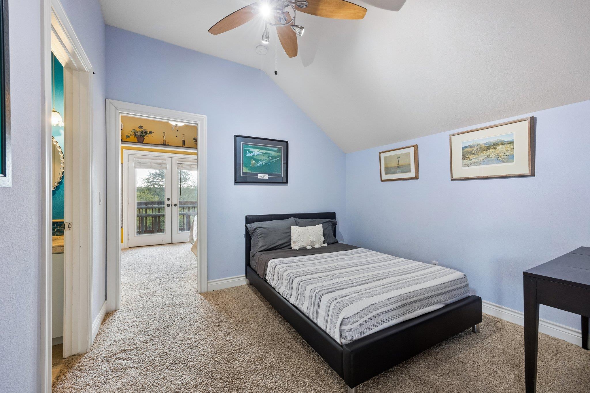 13 Carriage House Ln, Austin, TX 78737