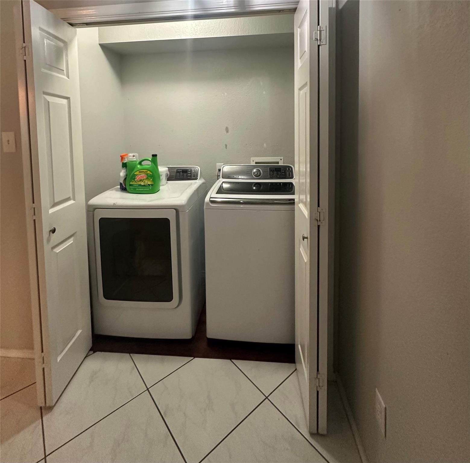 1514 Lobo Mountain Ln, Round Rock, TX 78664