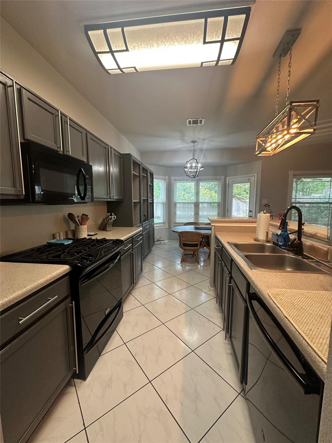 1514 Lobo Mountain Ln, Round Rock, TX 78664