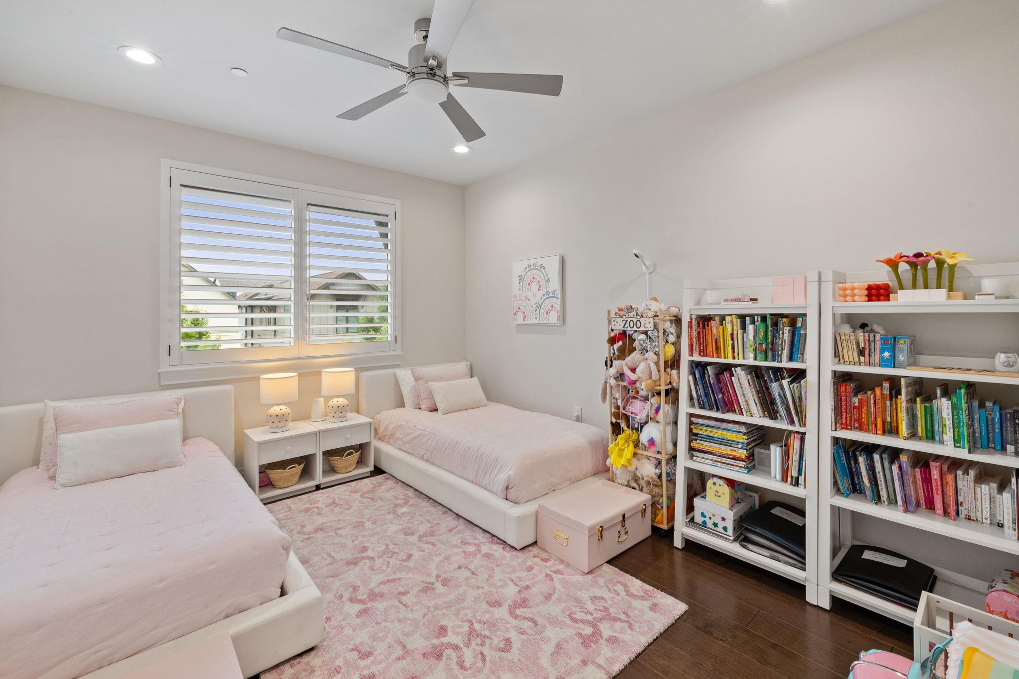 4205 Elevator Dr, Austin, TX 78731