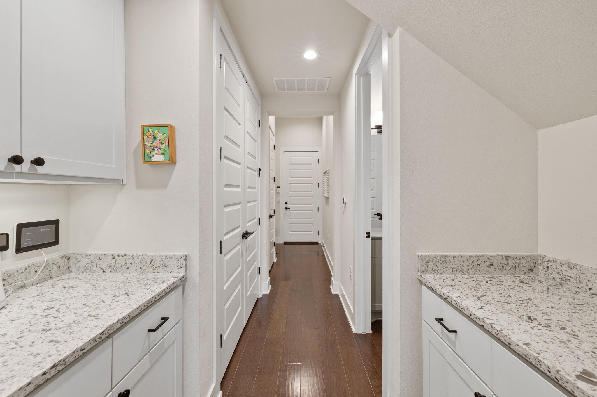 4205 Elevator Dr, Austin, TX 78731