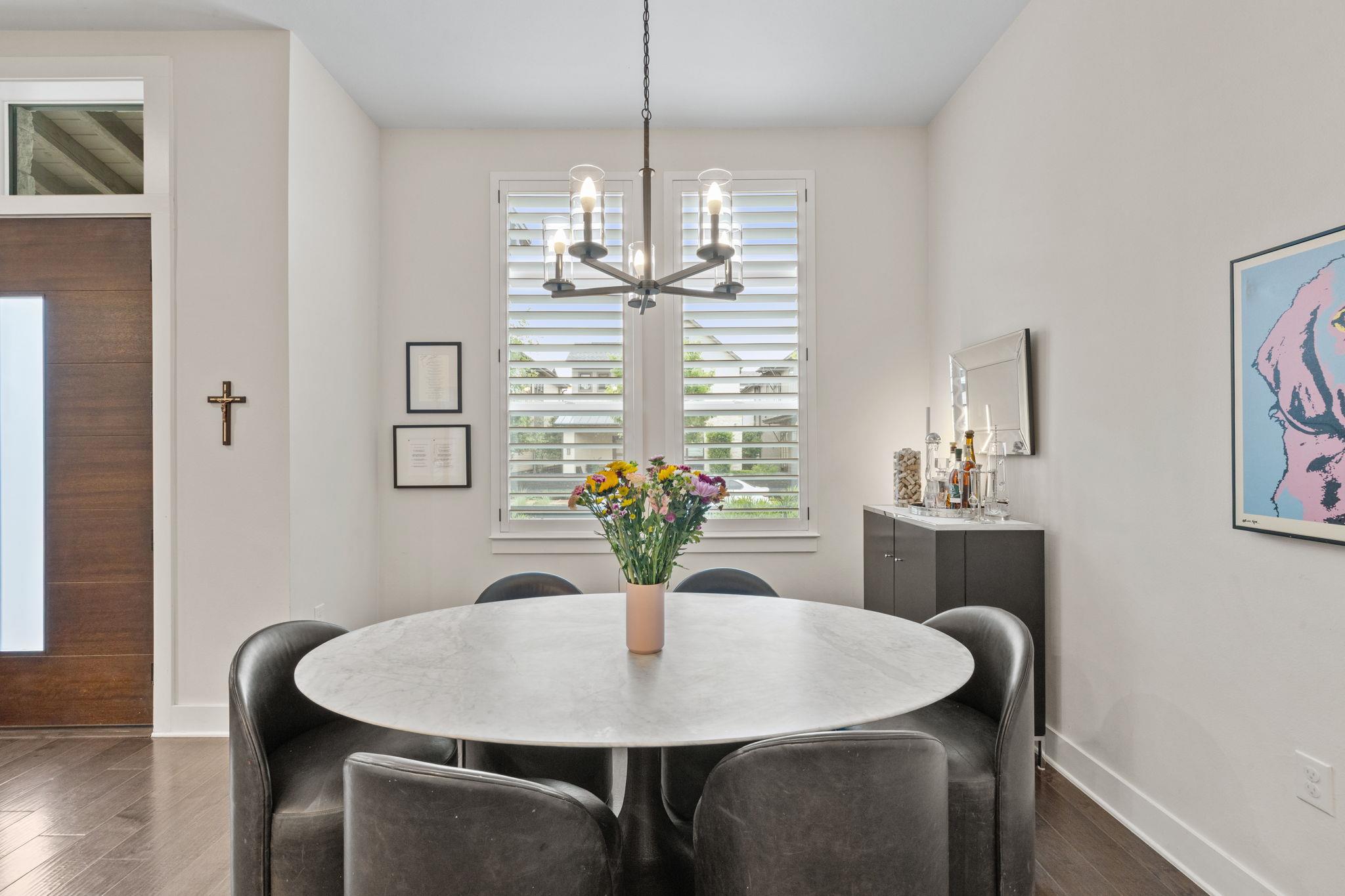 4205 Elevator Dr, Austin, TX 78731