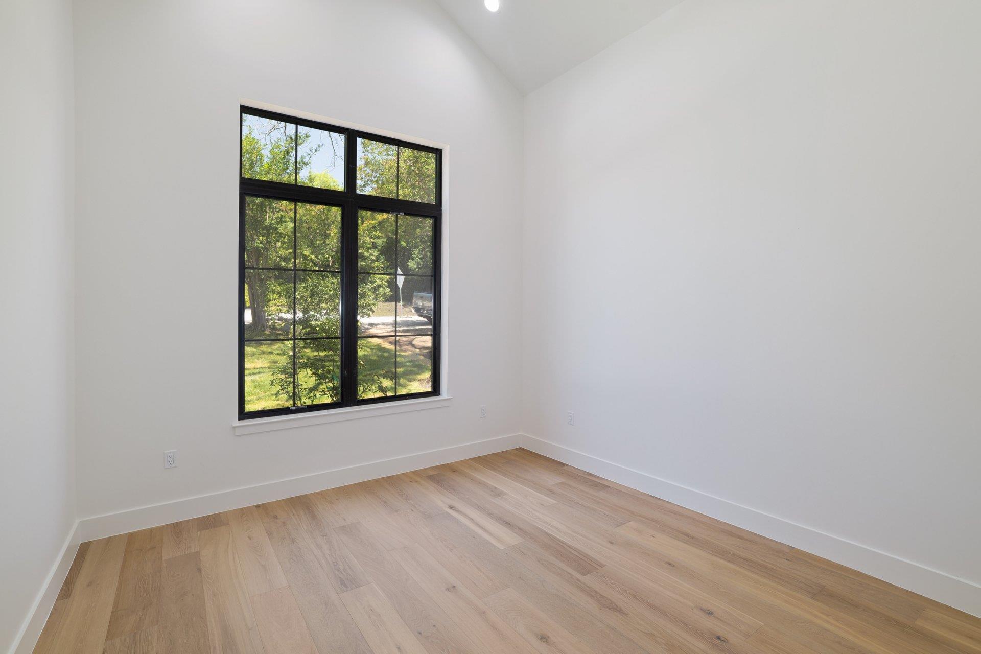2411 McCall Rd, Austin, TX 78703