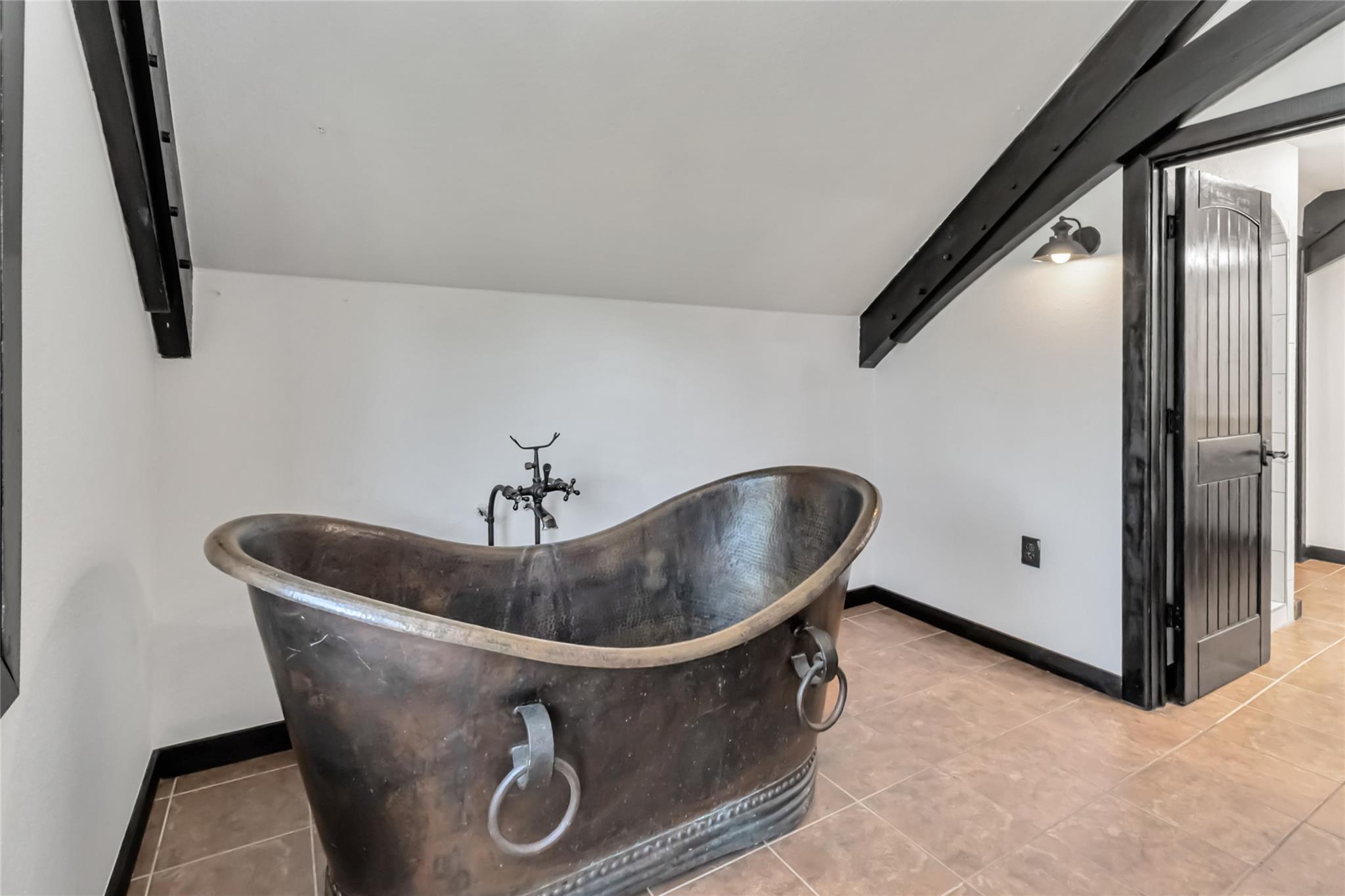 128 Kaupo Dr, Bastrop, TX 78602