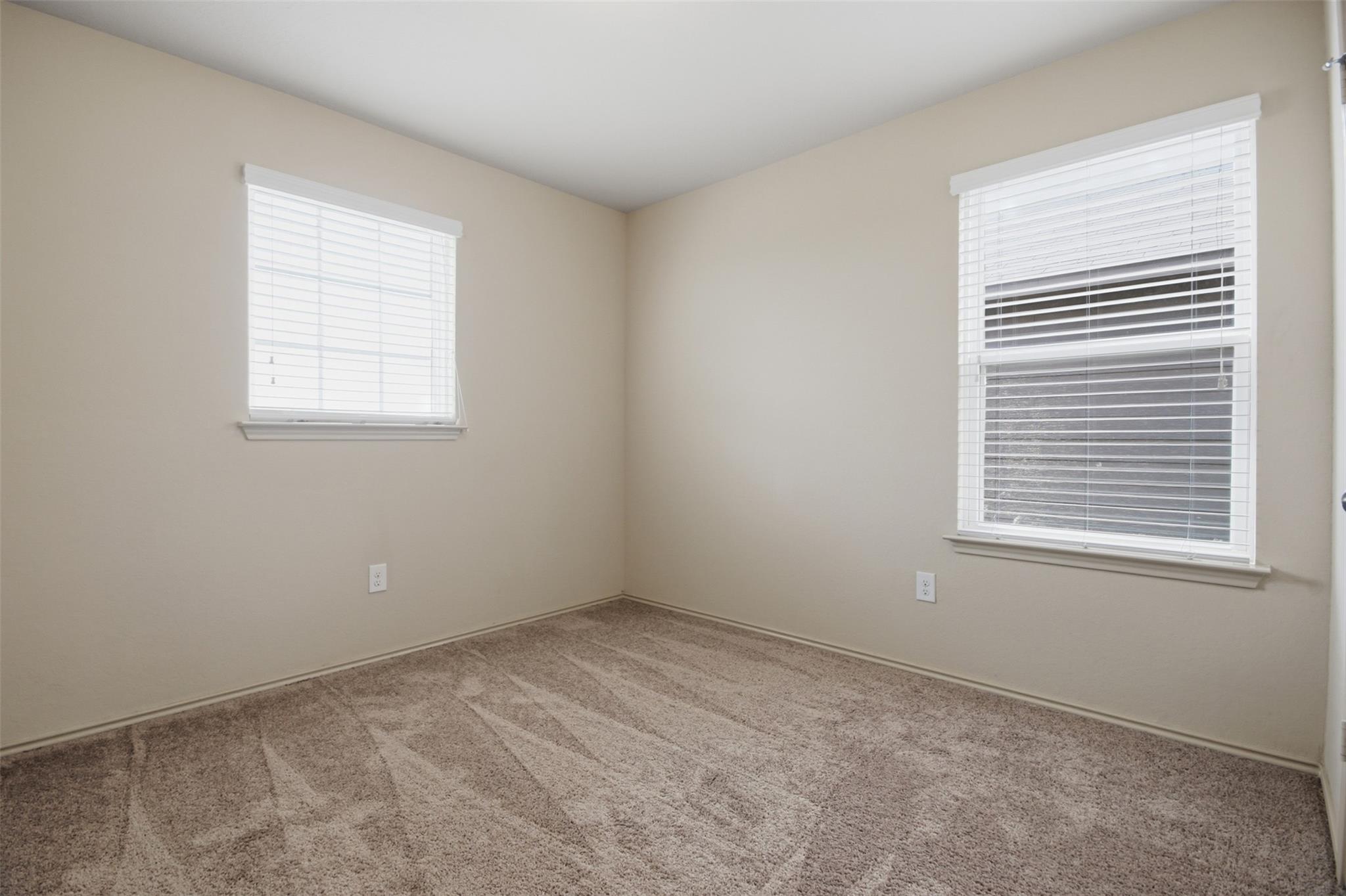 131 Lake Gln, San Marcos, TX 78666