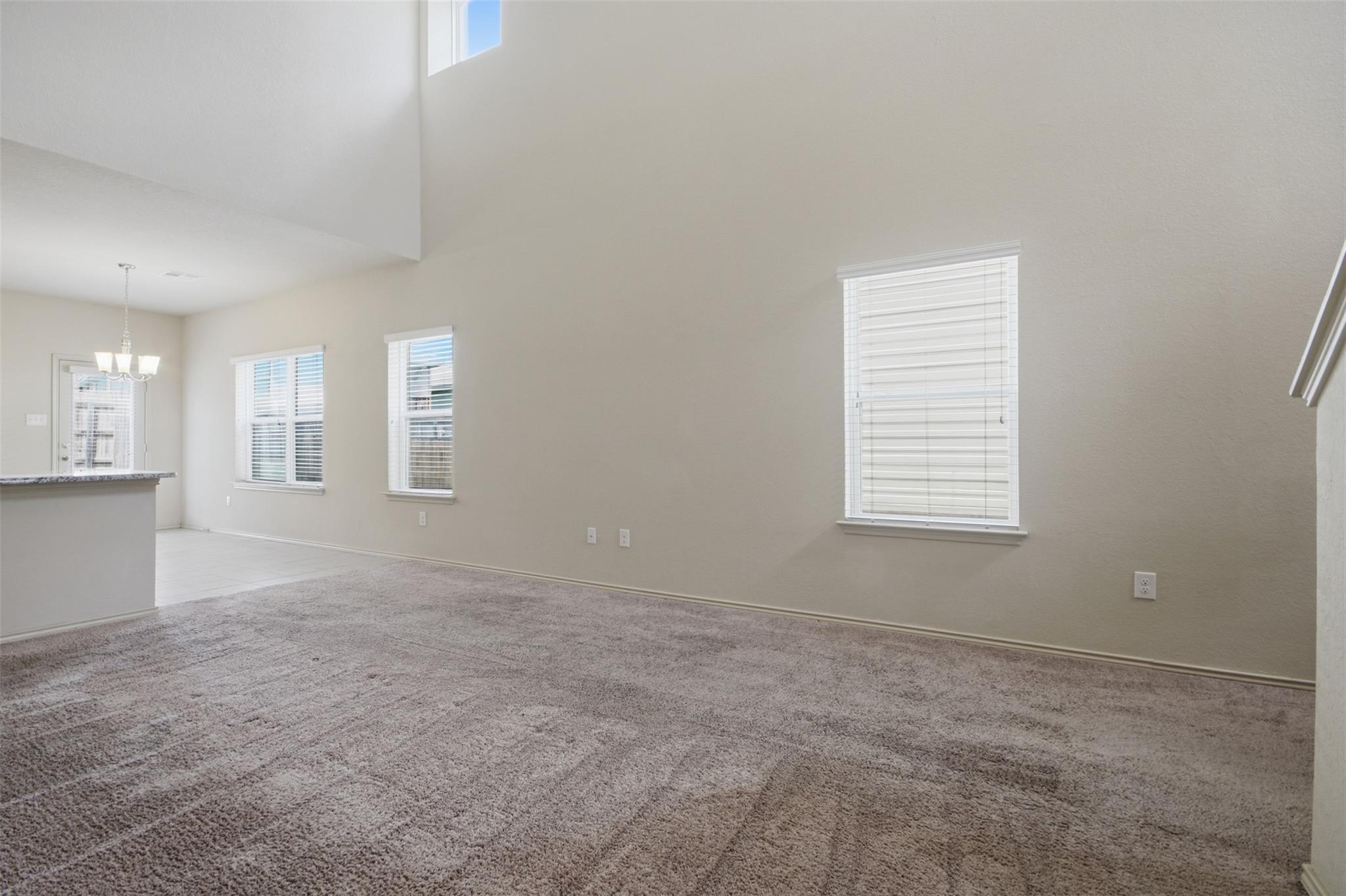 131 Lake Gln, San Marcos, TX 78666