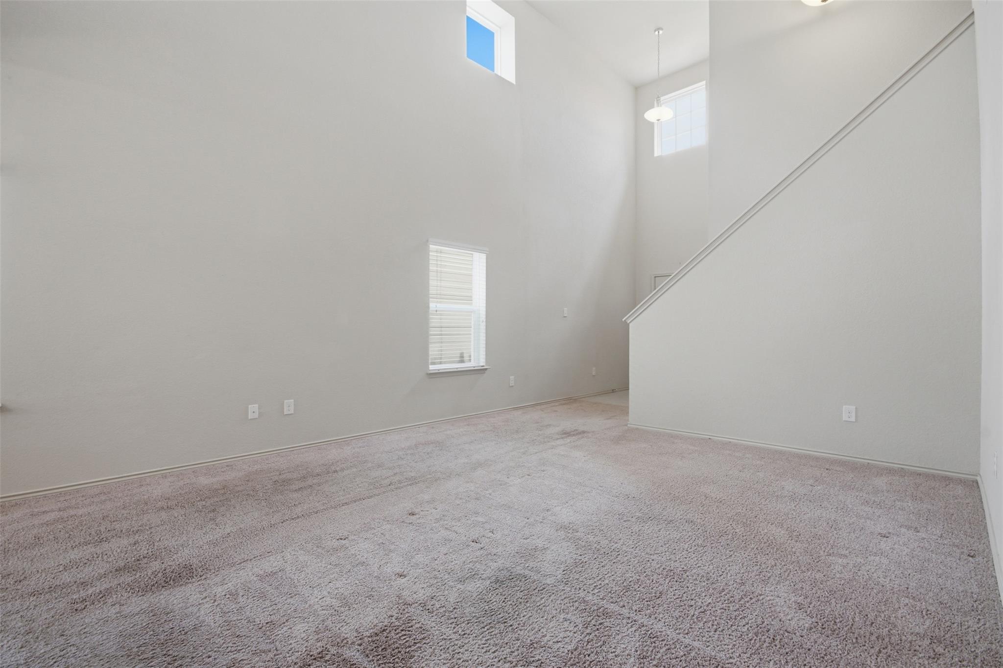 131 Lake Gln, San Marcos, TX 78666