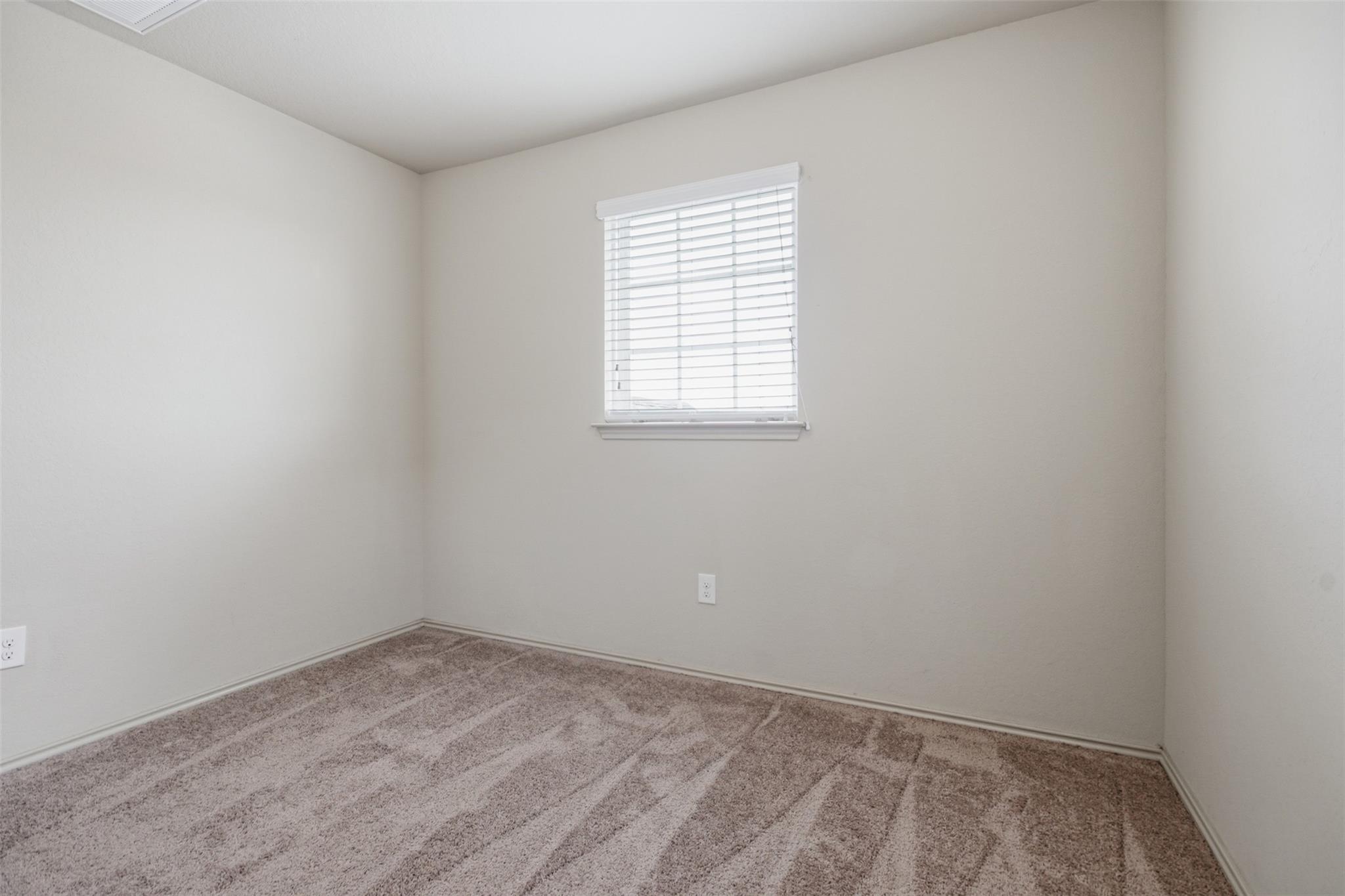 131 Lake Gln, San Marcos, TX 78666