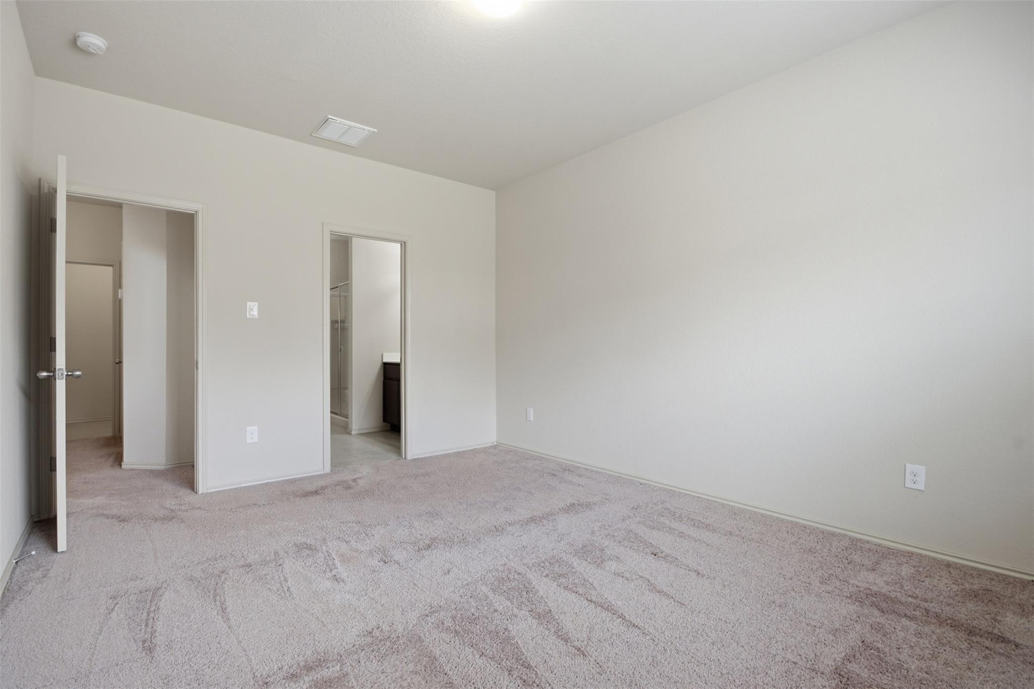 131 Lake Gln, San Marcos, TX 78666