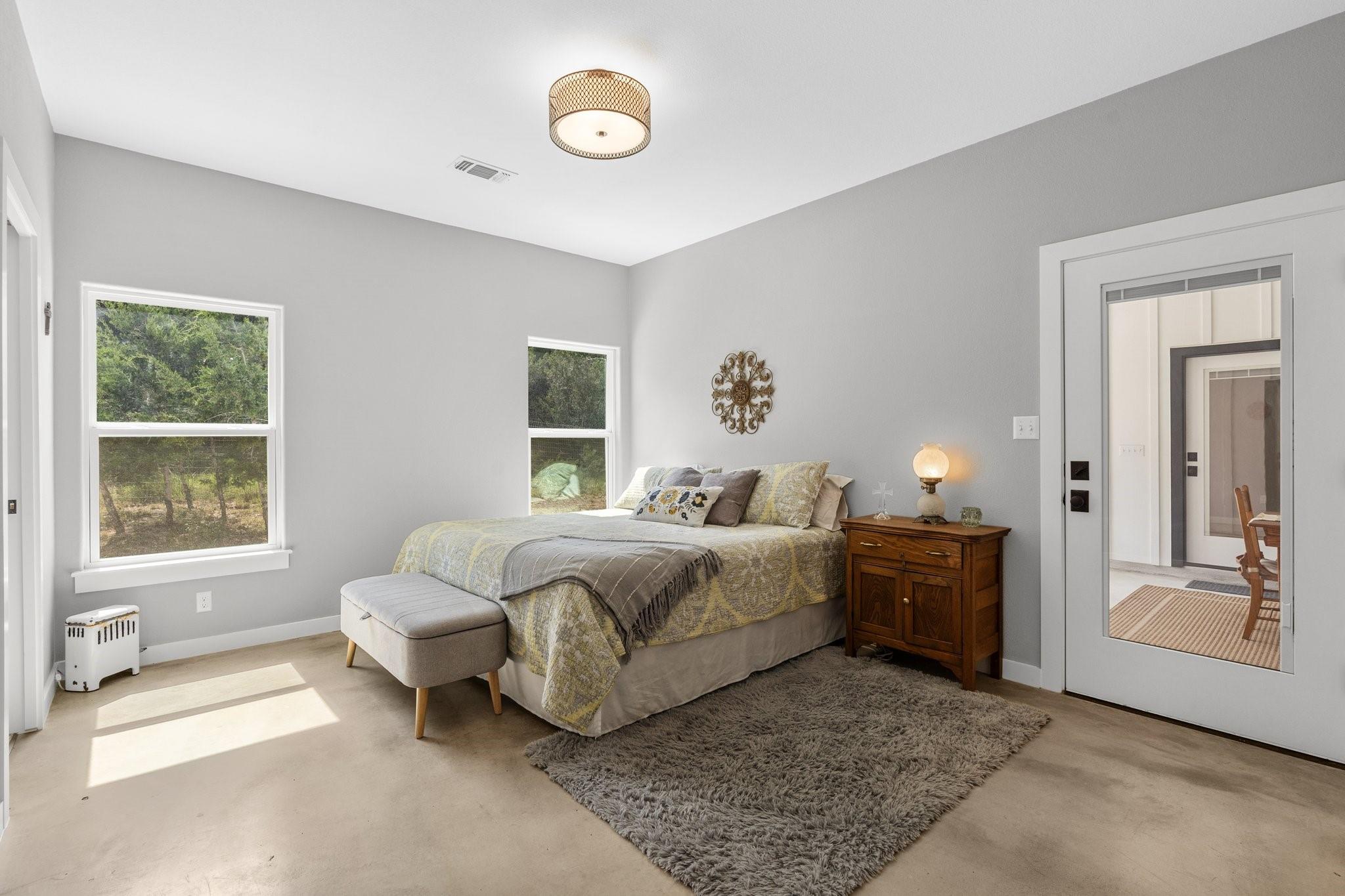 631 Lakeside Dr, Wimberley, TX 78676