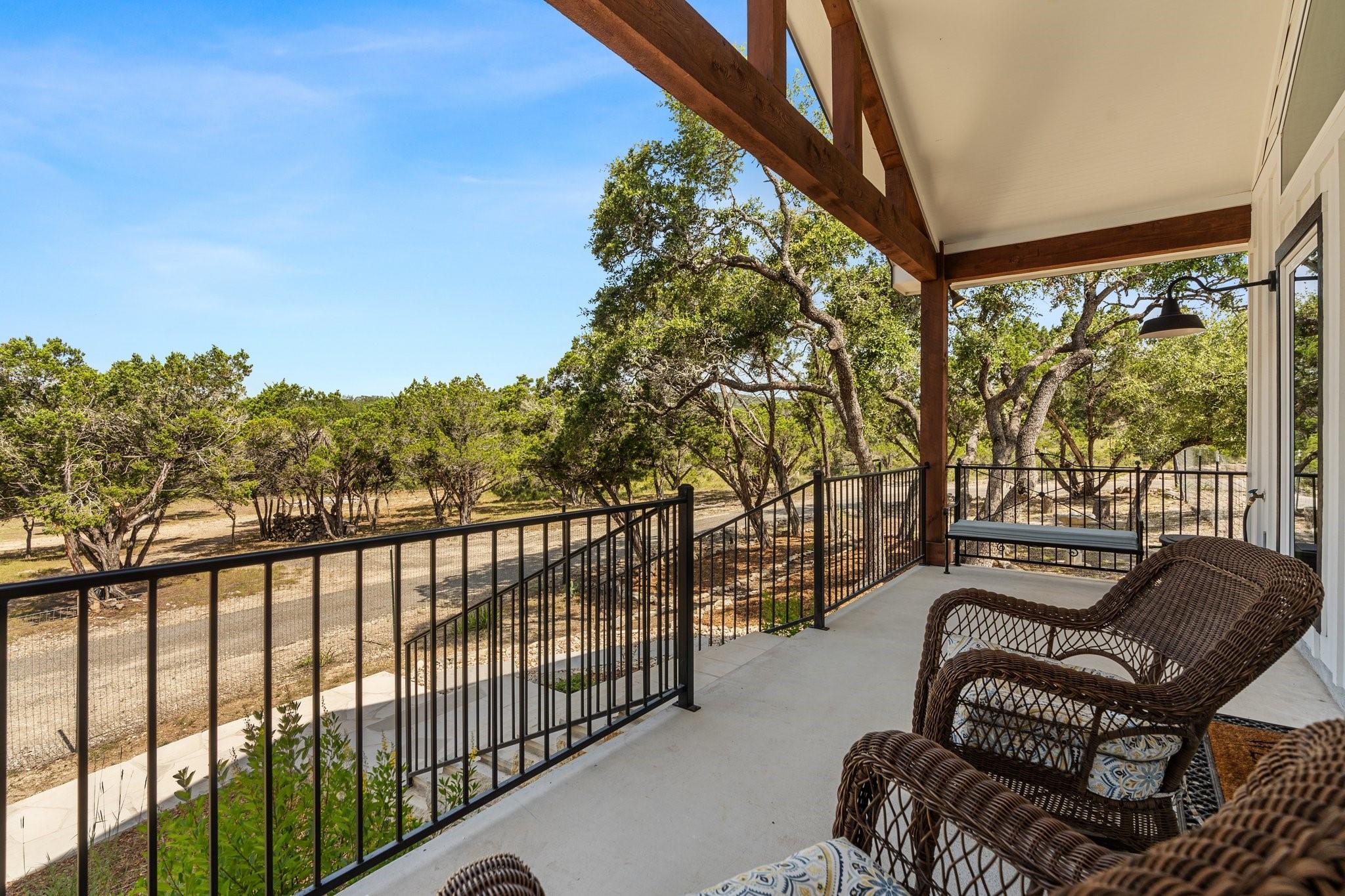 631 Lakeside Dr, Wimberley, TX 78676