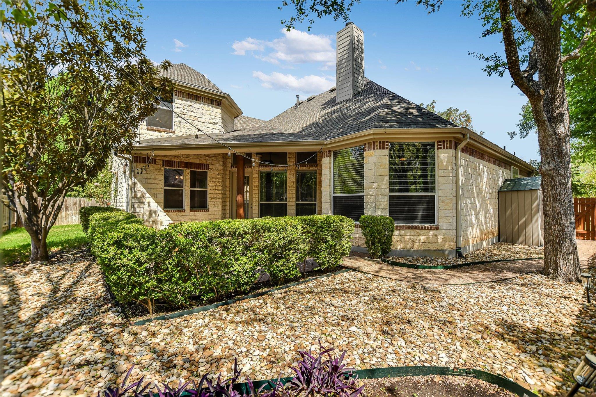 2339 Berwick Dr, Round Rock, TX 78681