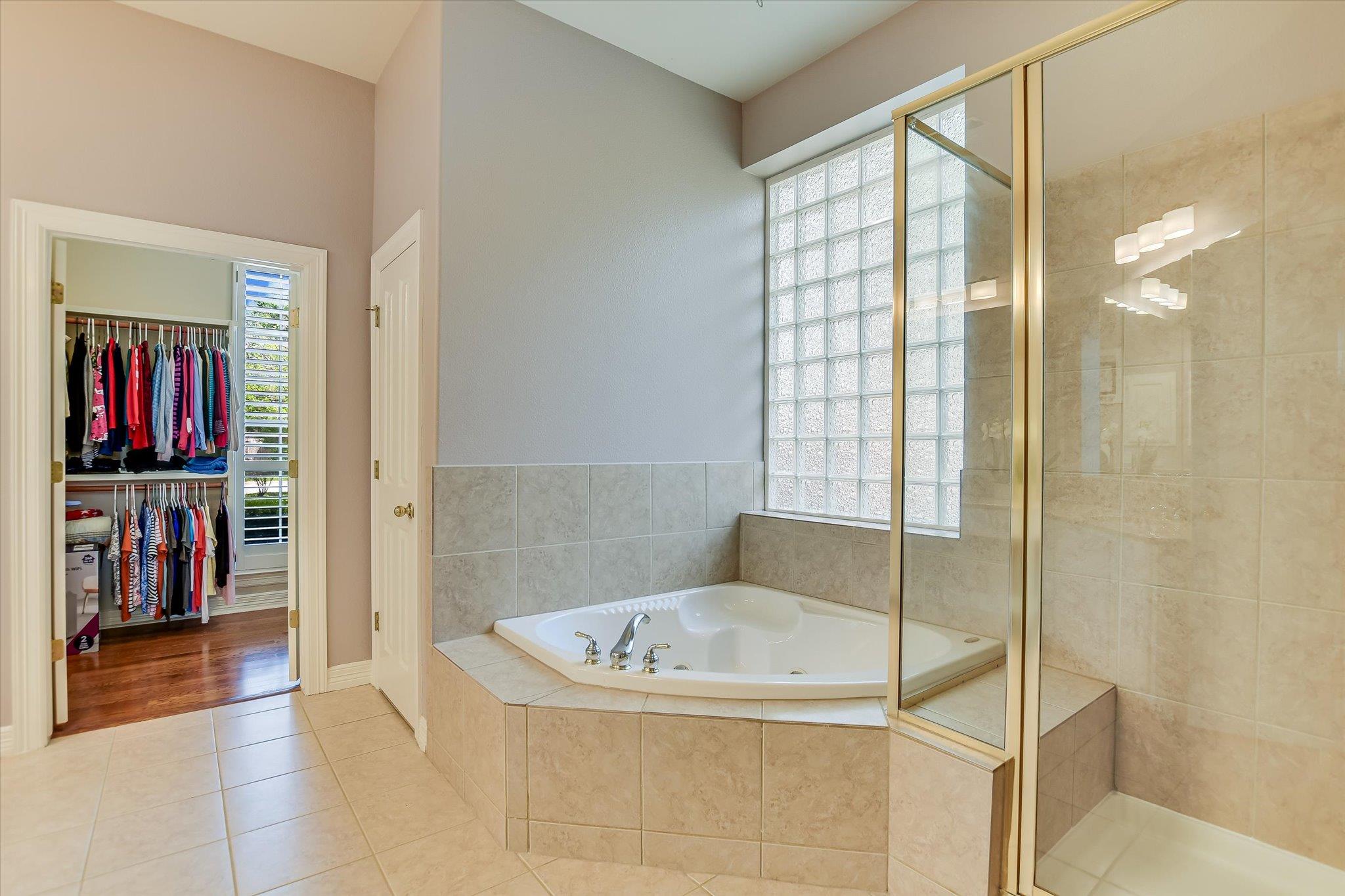 2339 Berwick Dr, Round Rock, TX 78681